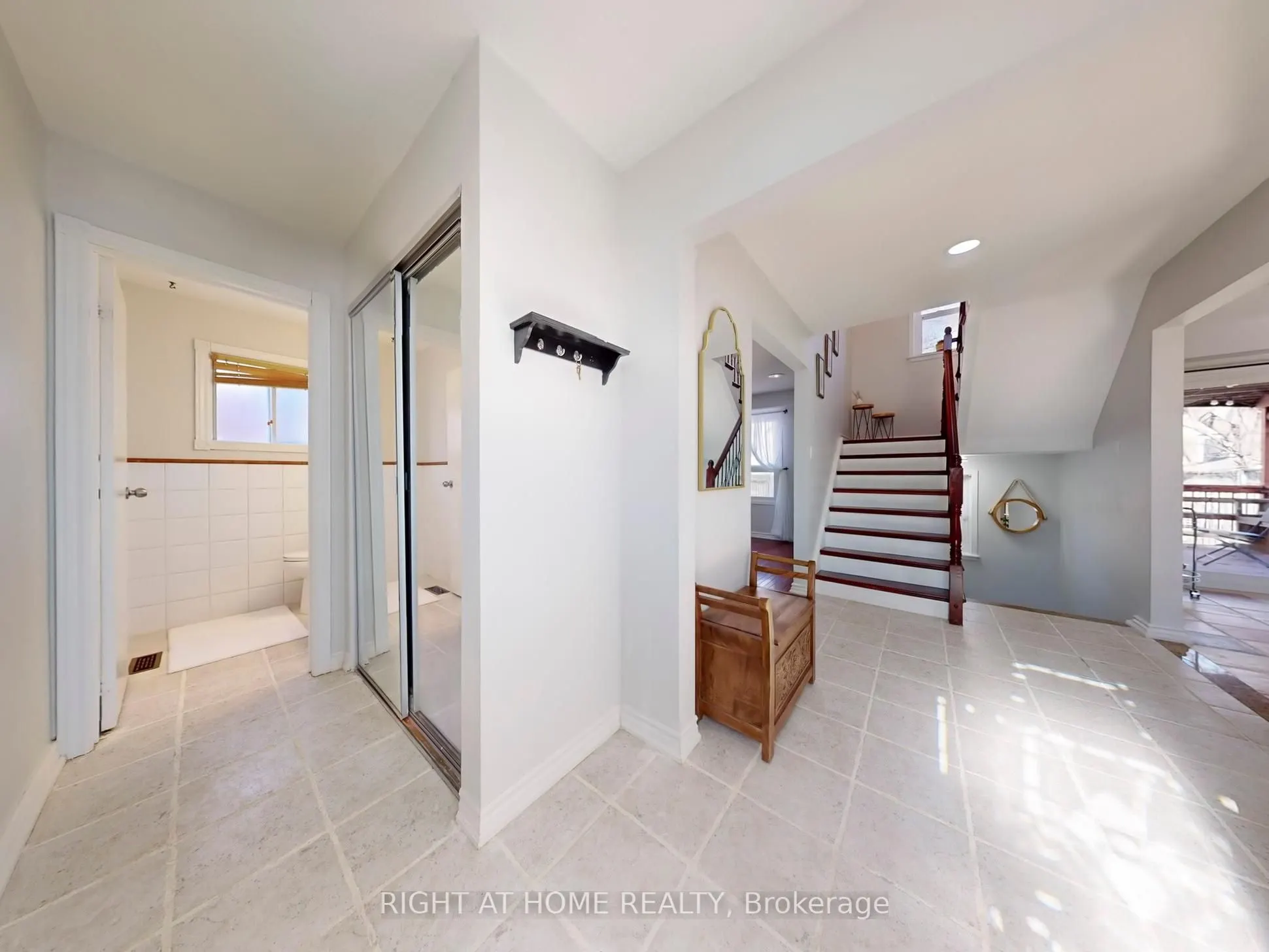 116 Floribunda Crescent