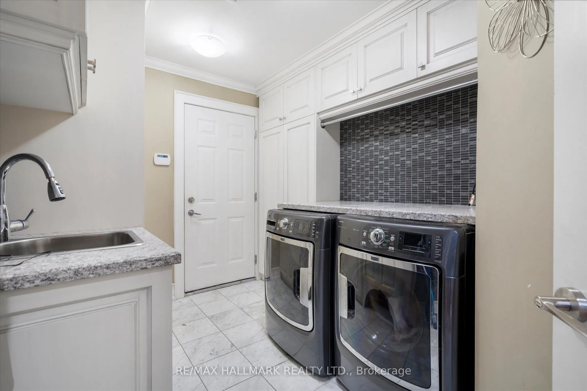 2489 Olinda Court