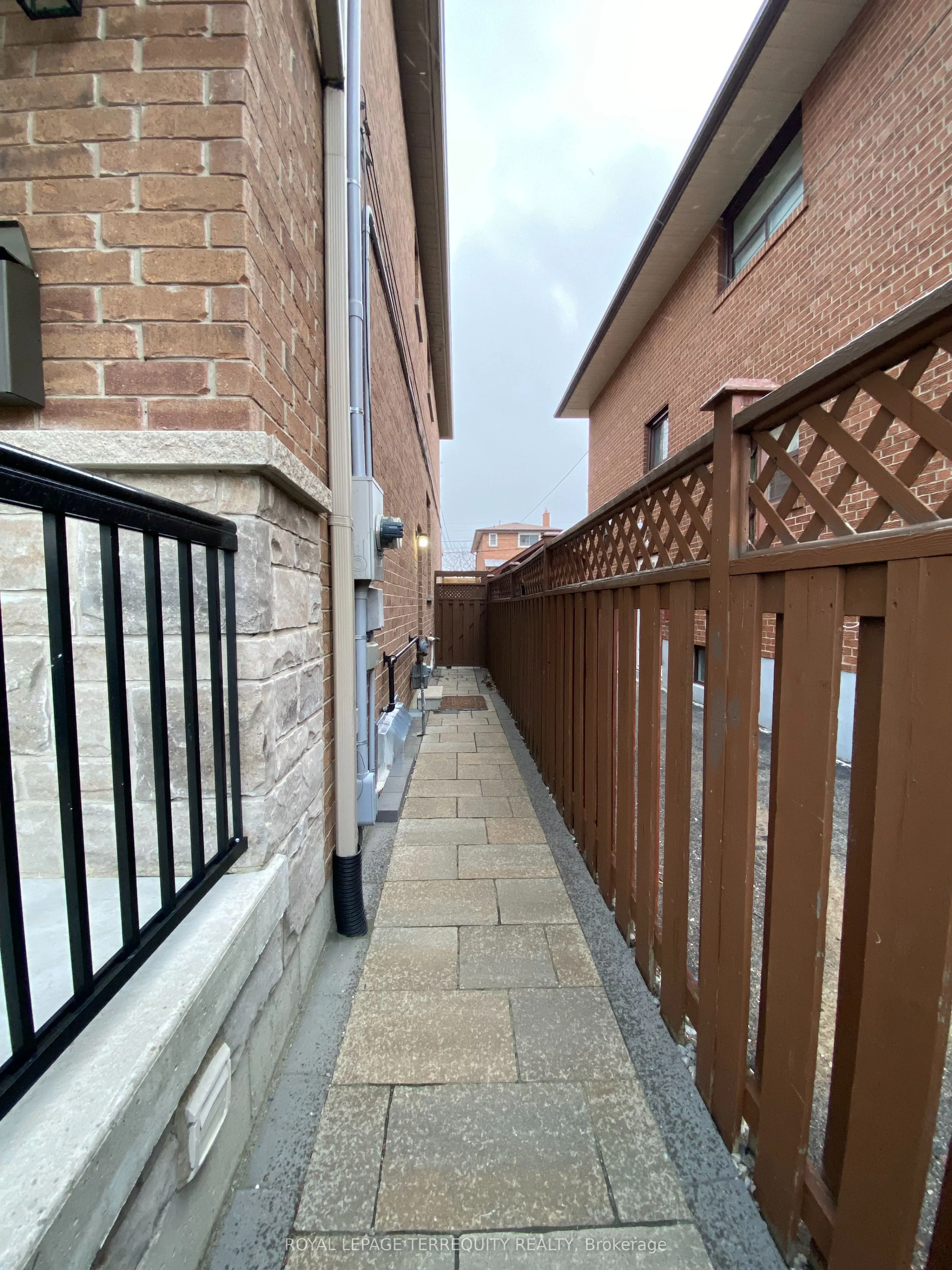 20B Lunness Road, #Lower