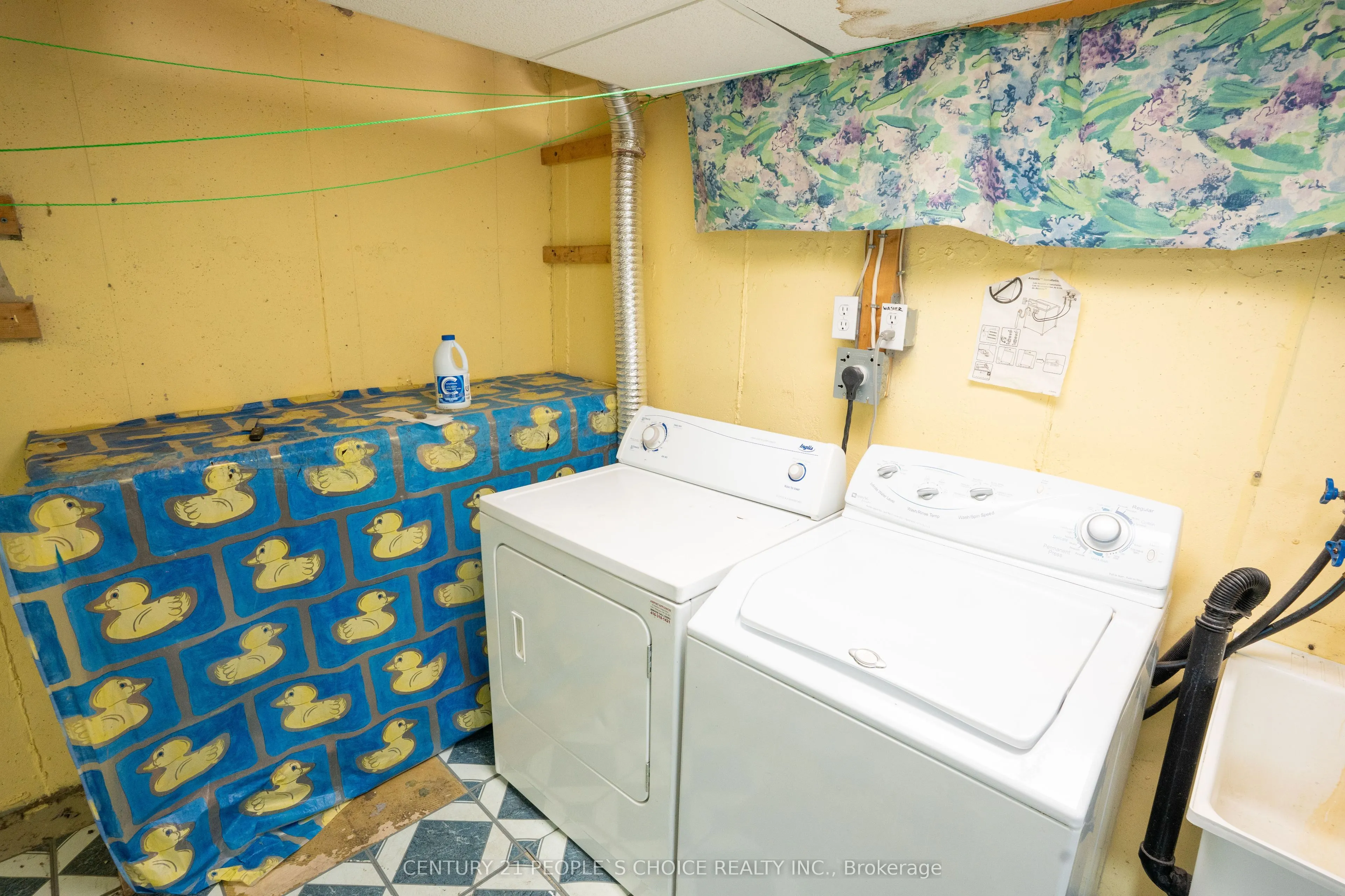 61 Quail Feather Crescent