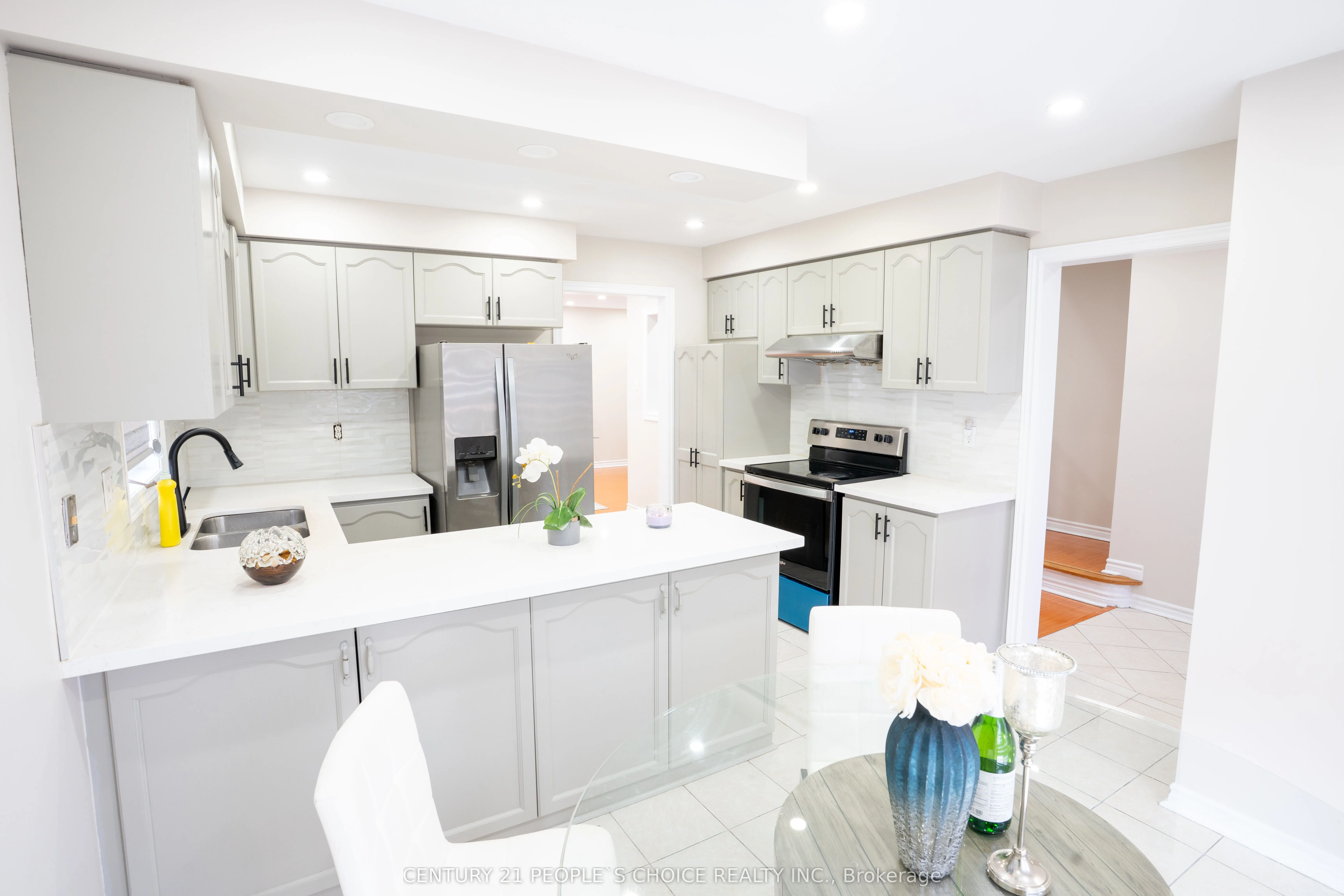 61 Quail Feather Crescent