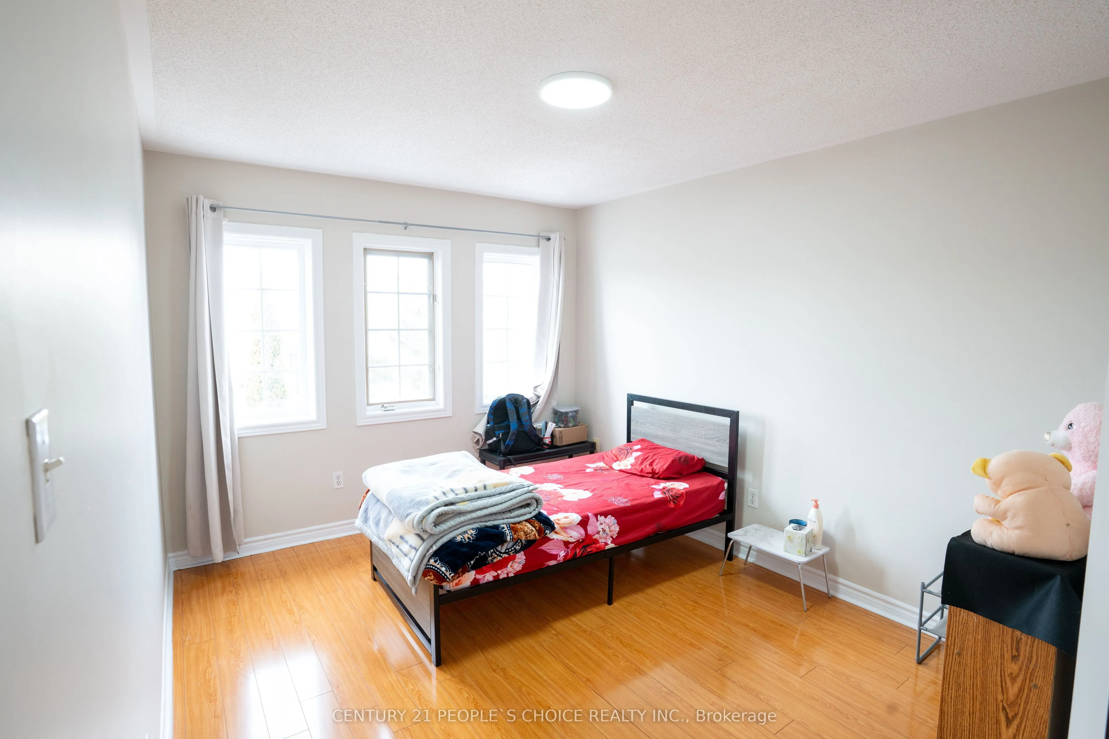 61 Quail Feather Crescent