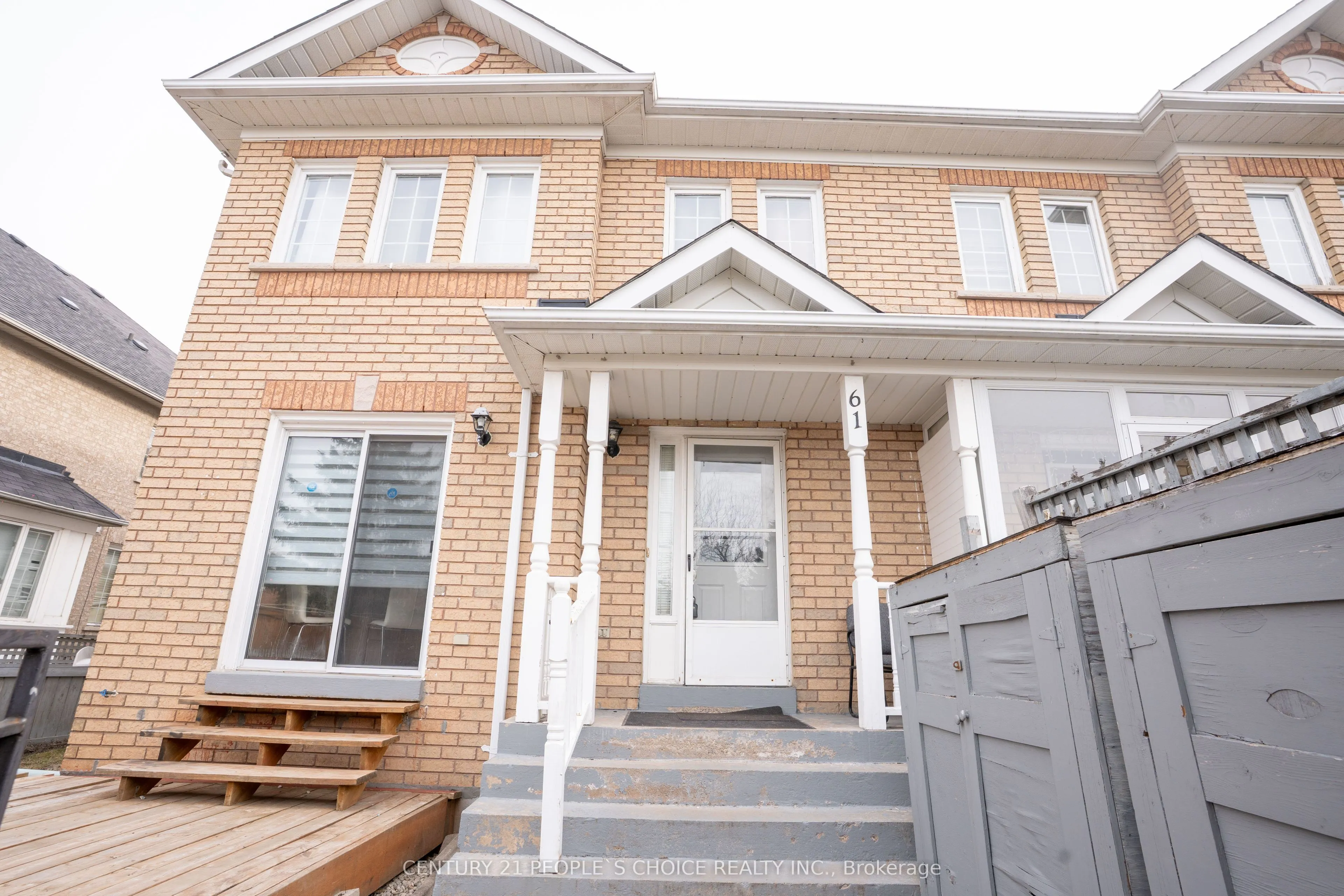 61 Quail Feather Crescent