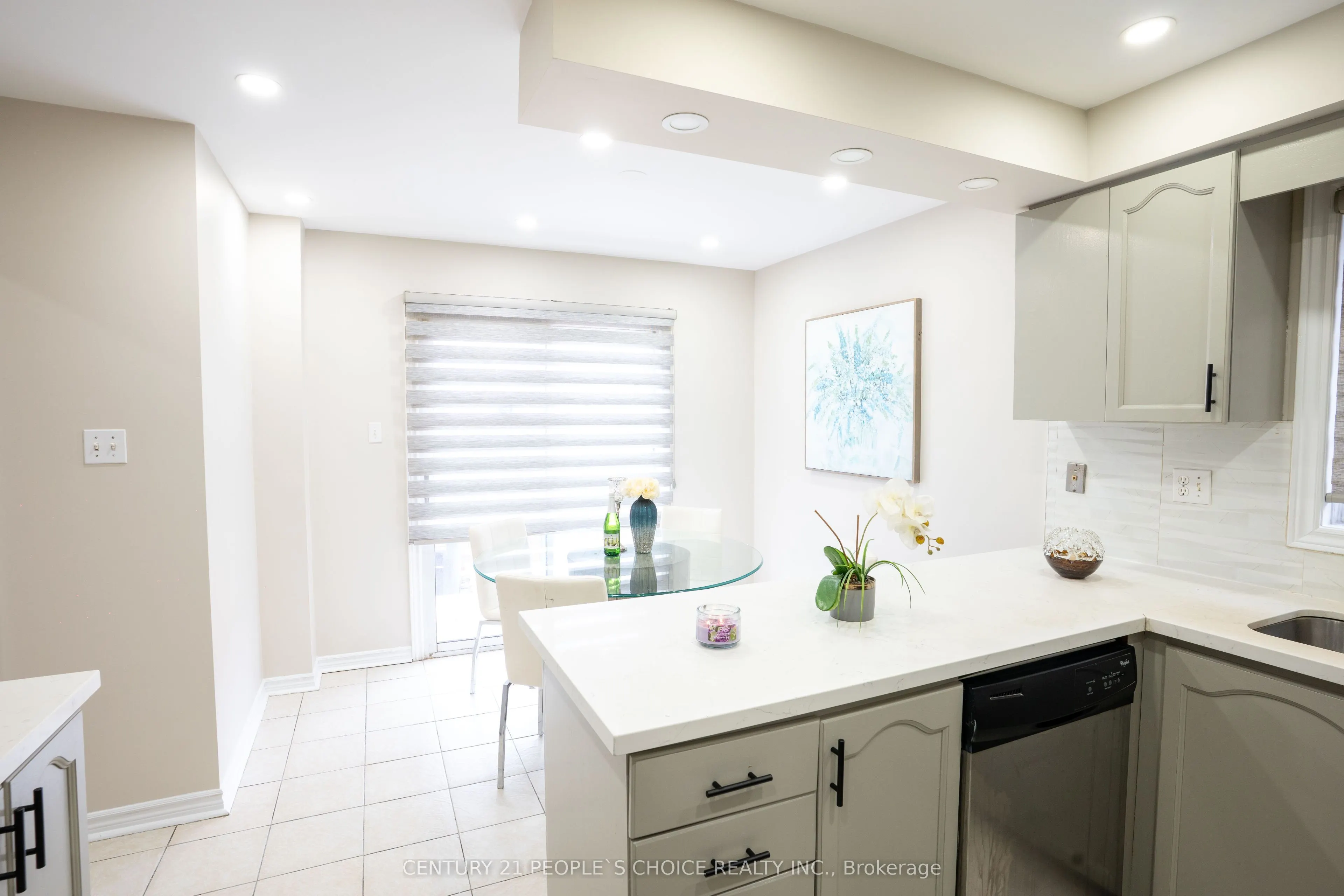 61 Quail Feather Crescent