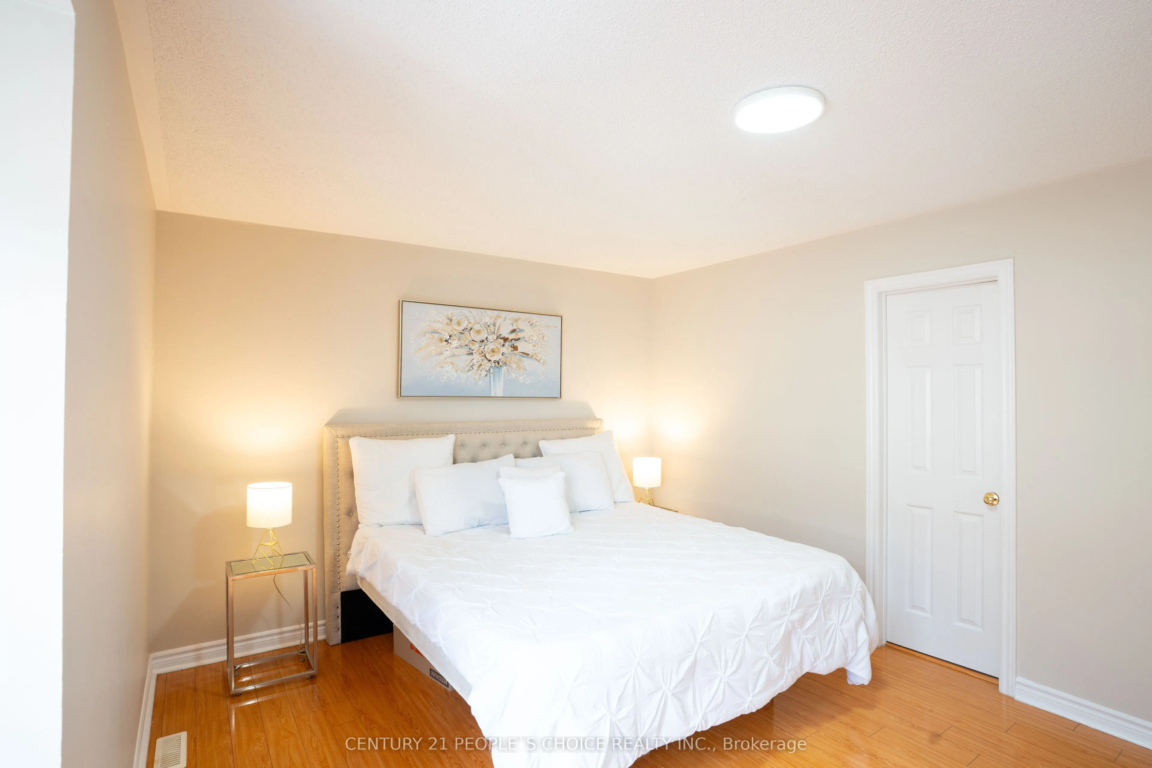 61 Quail Feather Crescent