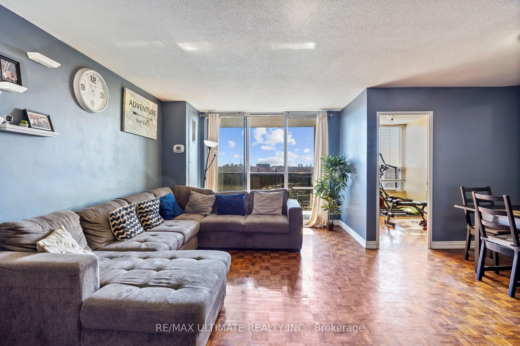 85 Emmett Avenue S, ##1807