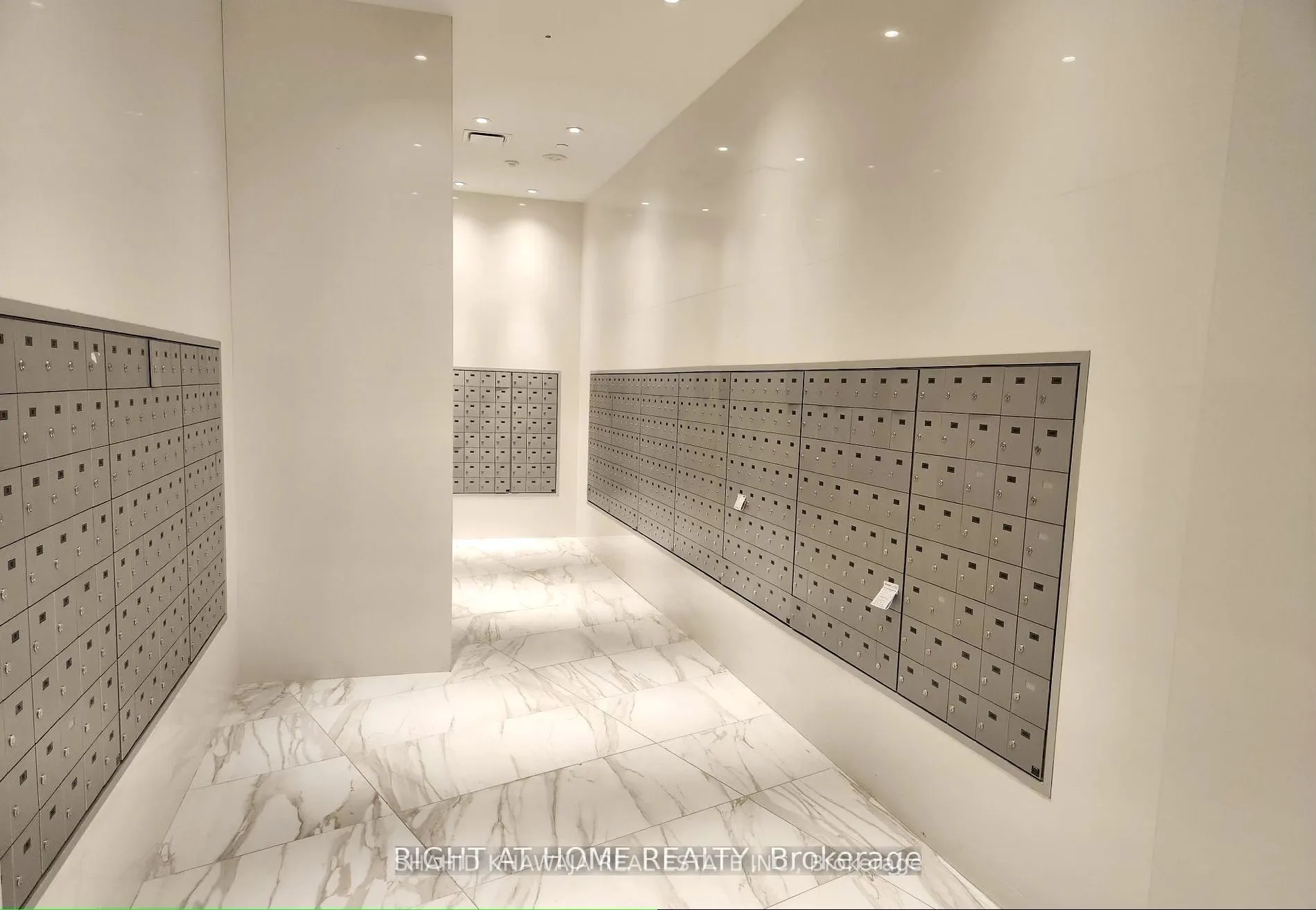 3883 Quartz Road, #4107
