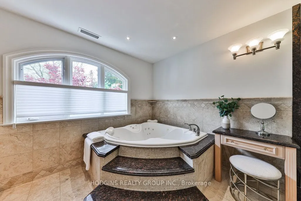1382 Aldo Drive