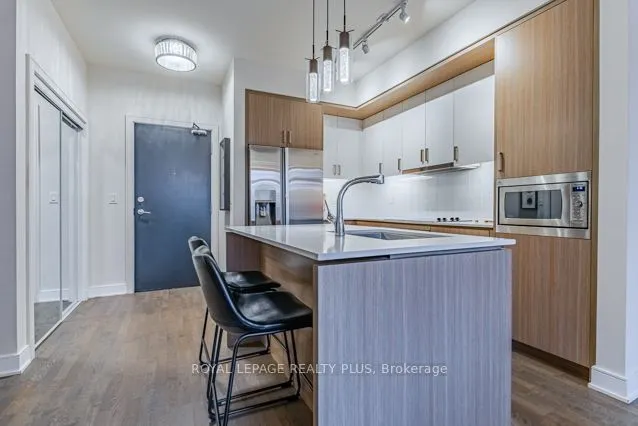 1575 Lakeshore Road W #465