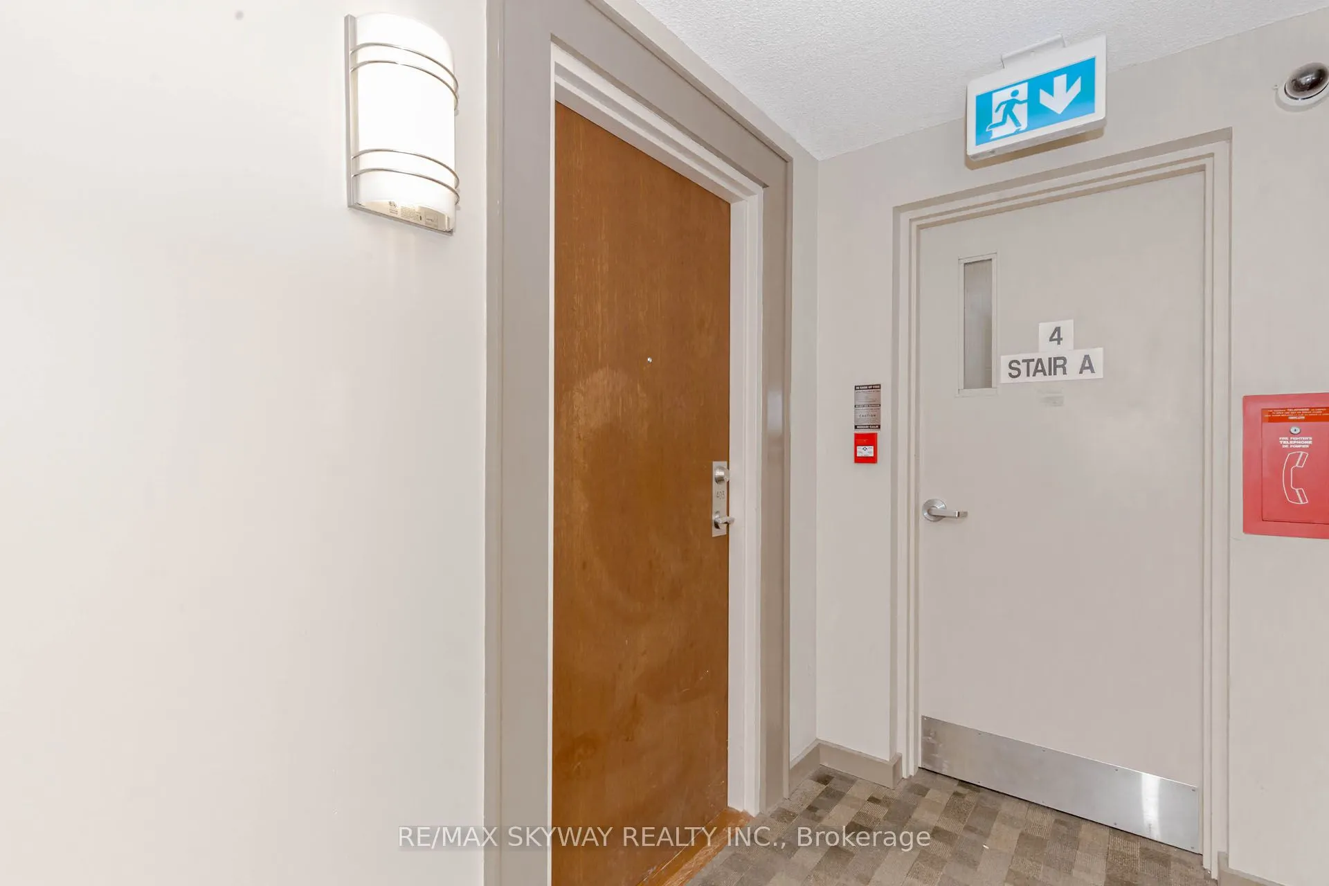 215 Queen Street E, #403