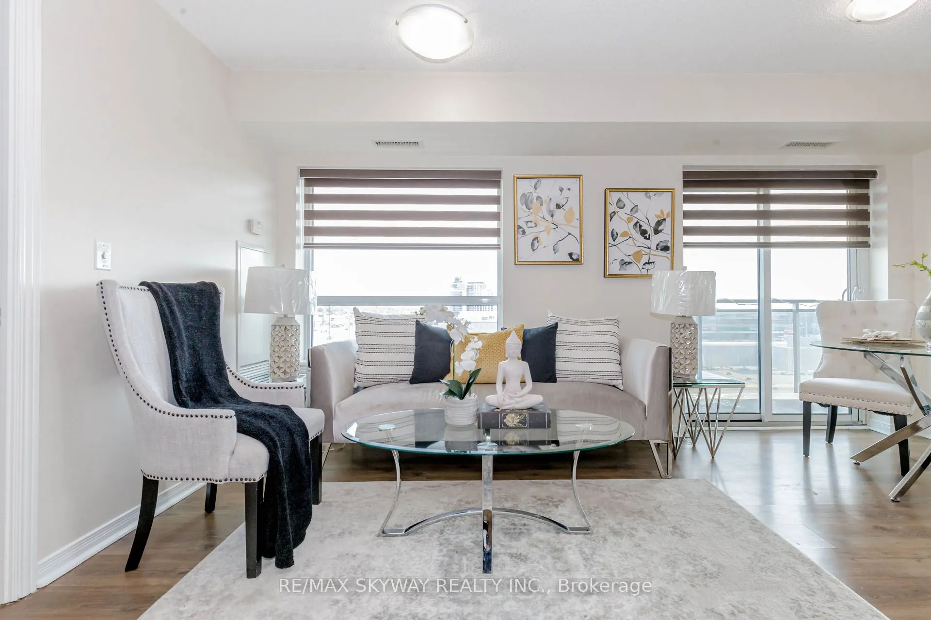 215 Queen Street E, #403