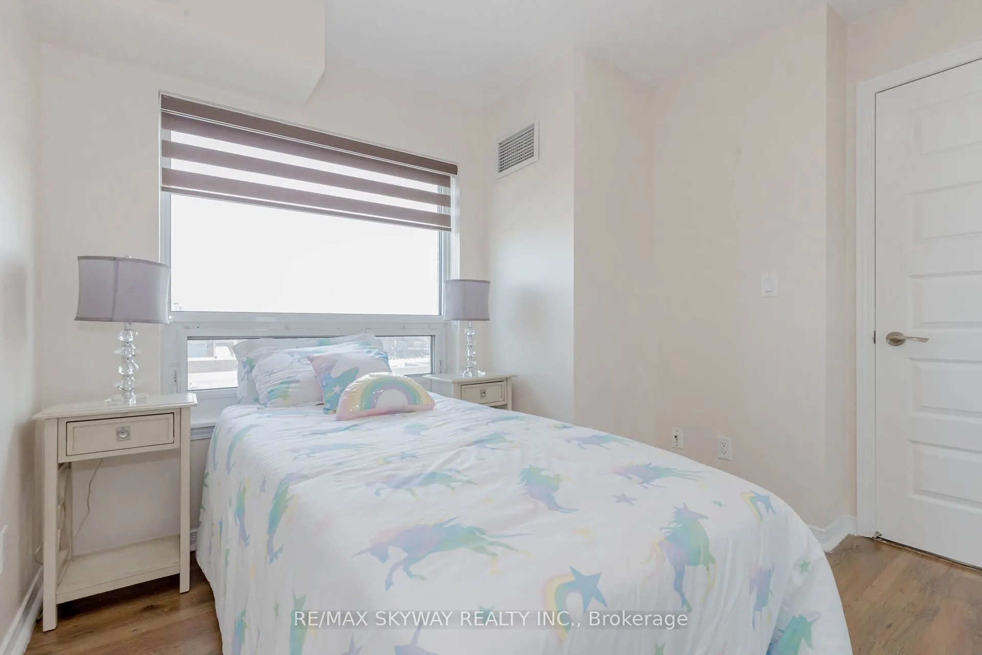 215 Queen Street E, #403