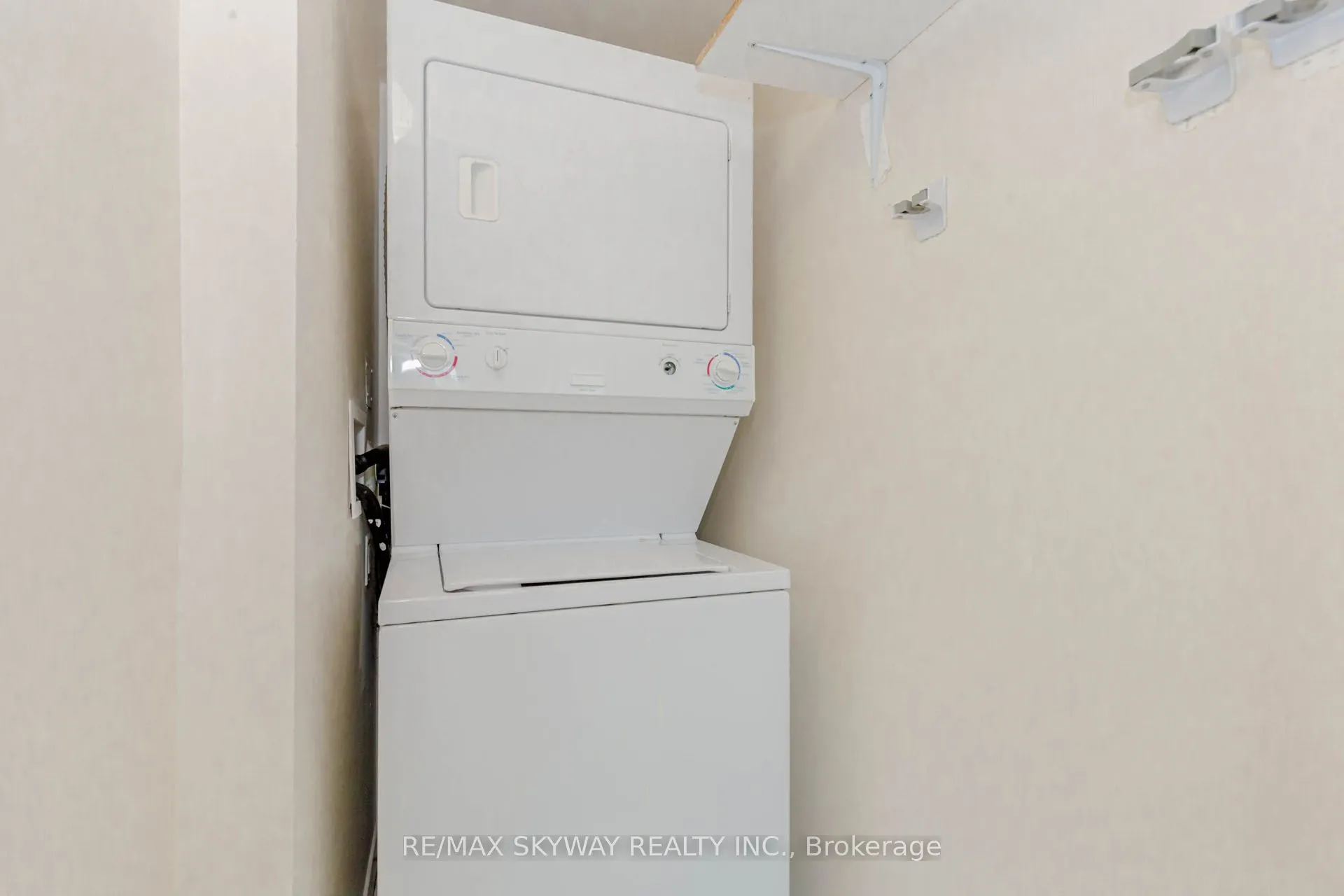 215 Queen Street E, #403