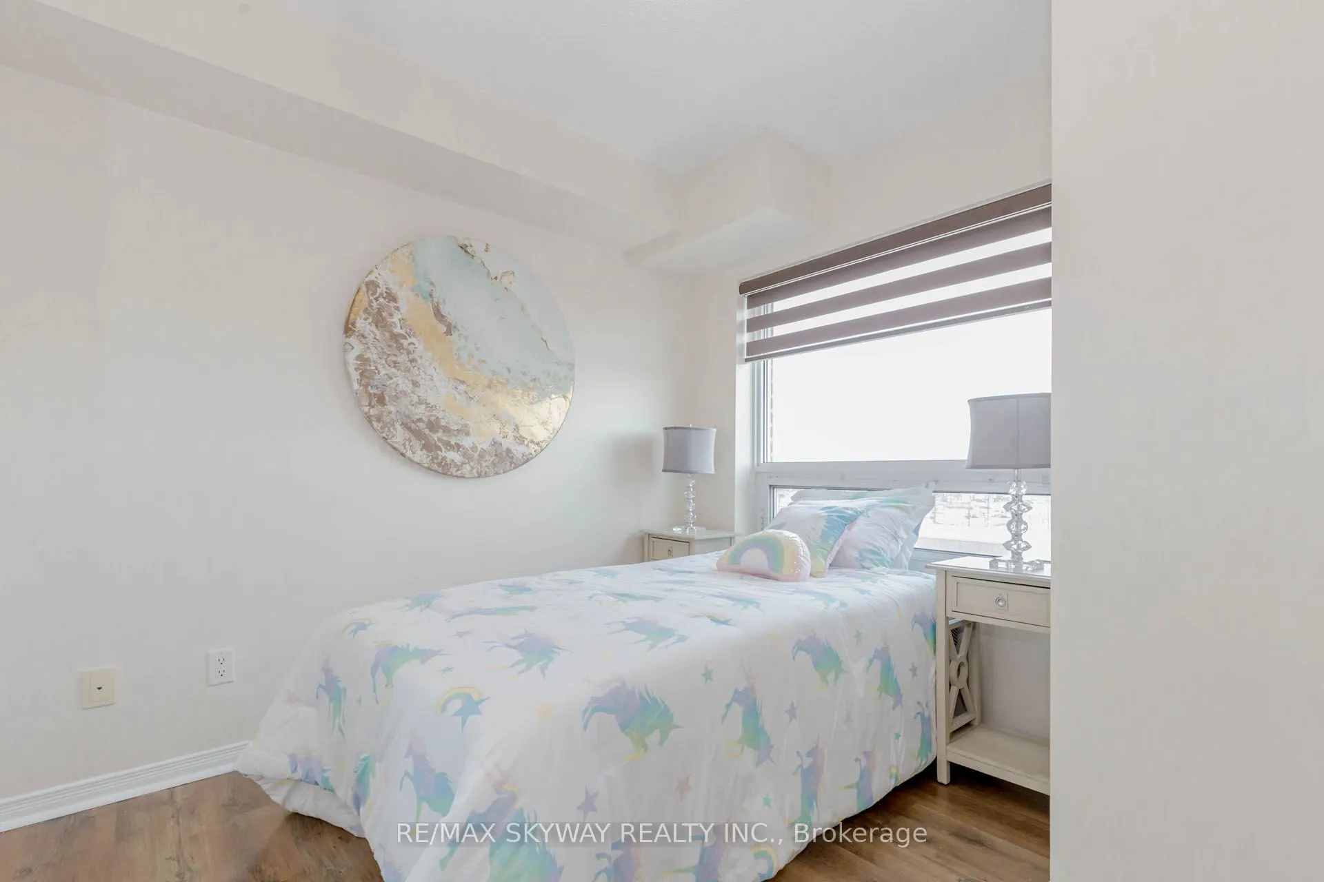 215 Queen Street E, #403