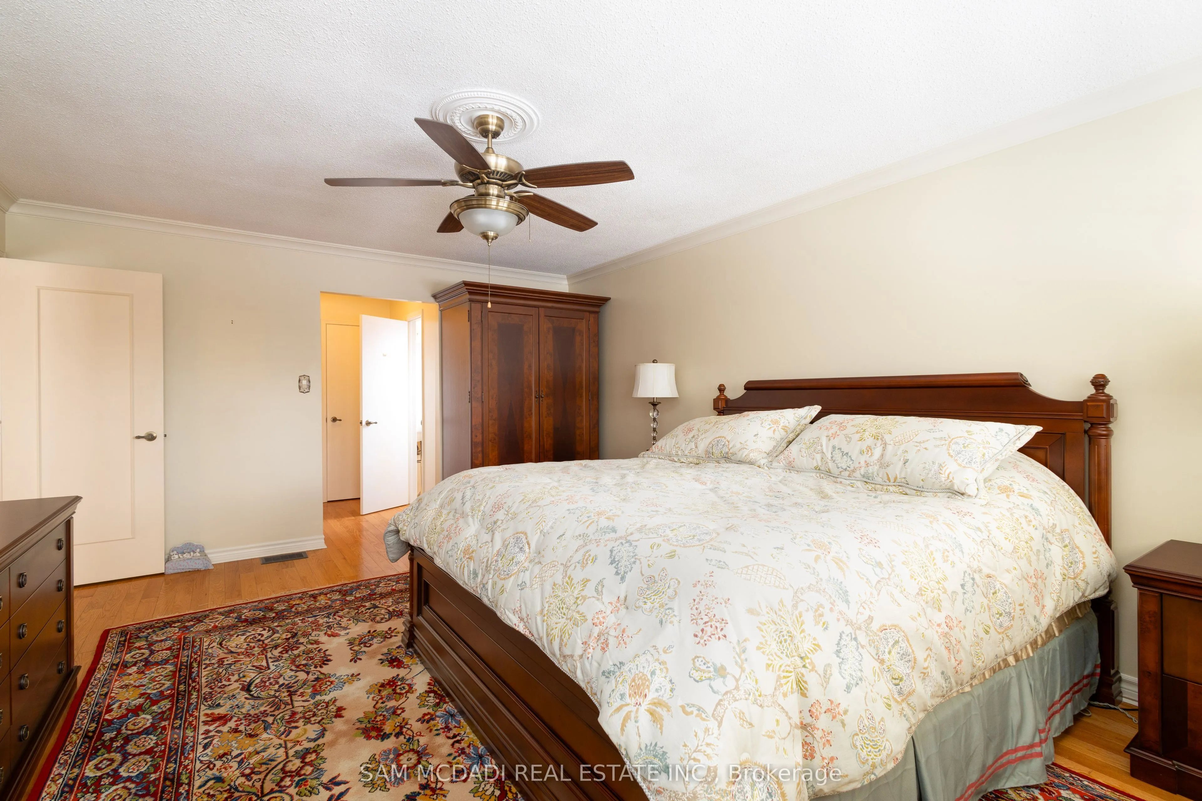2529 Claymore Crescent
