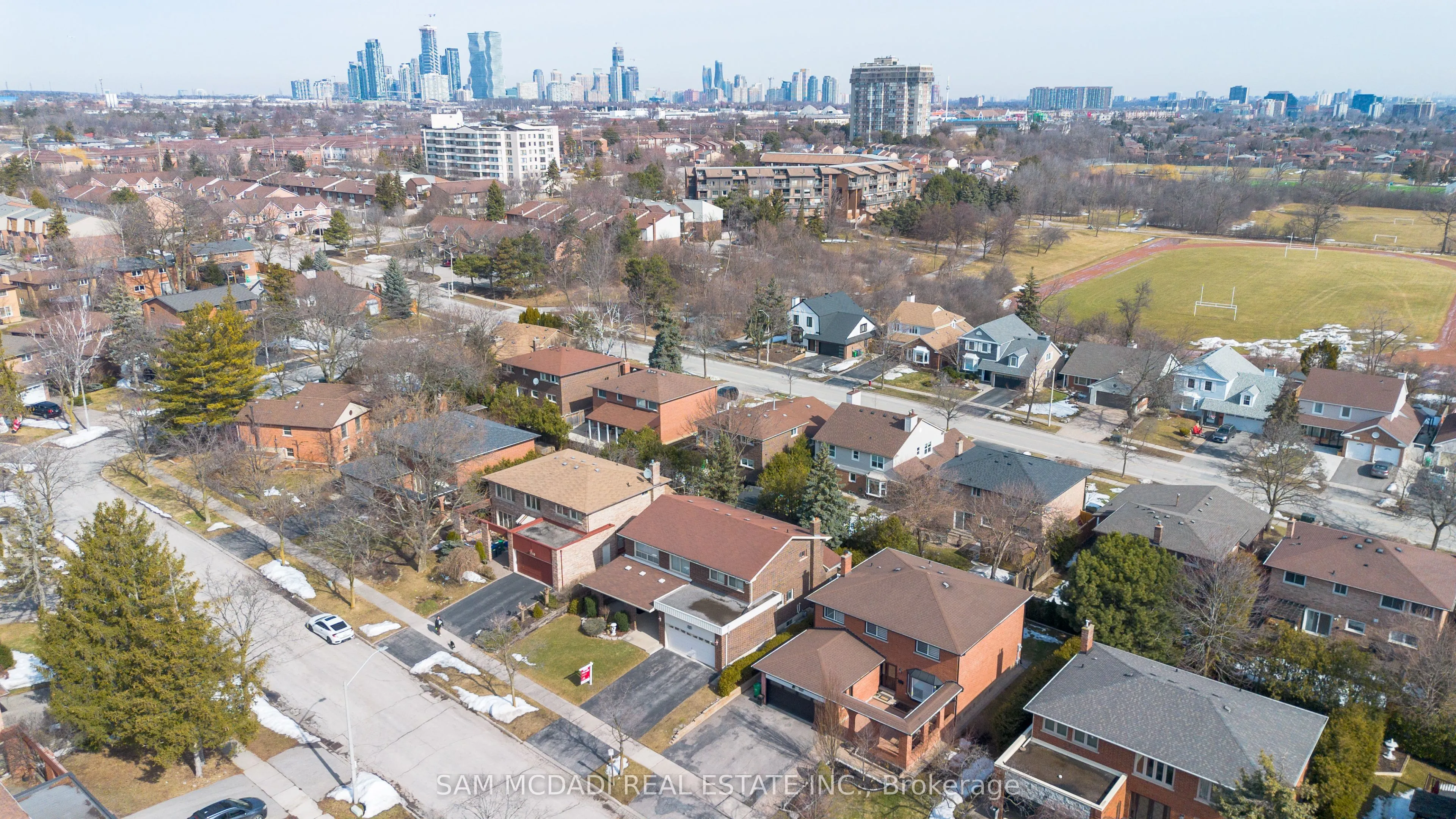 2529 Claymore Crescent