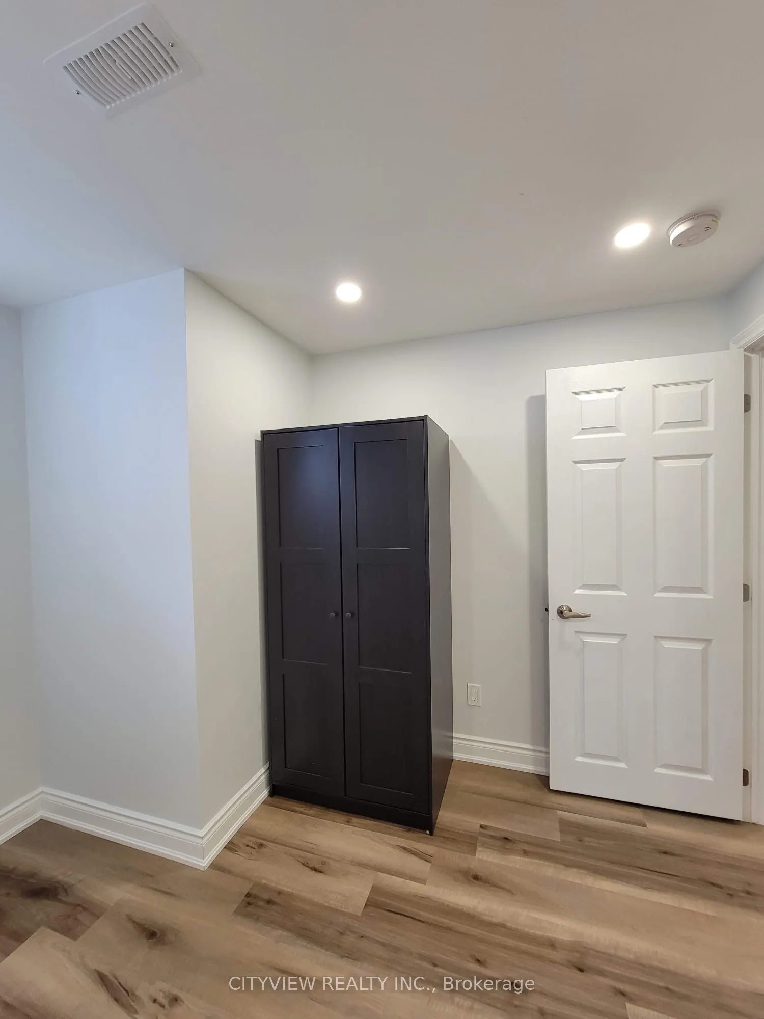 1466 Farmstead Drive