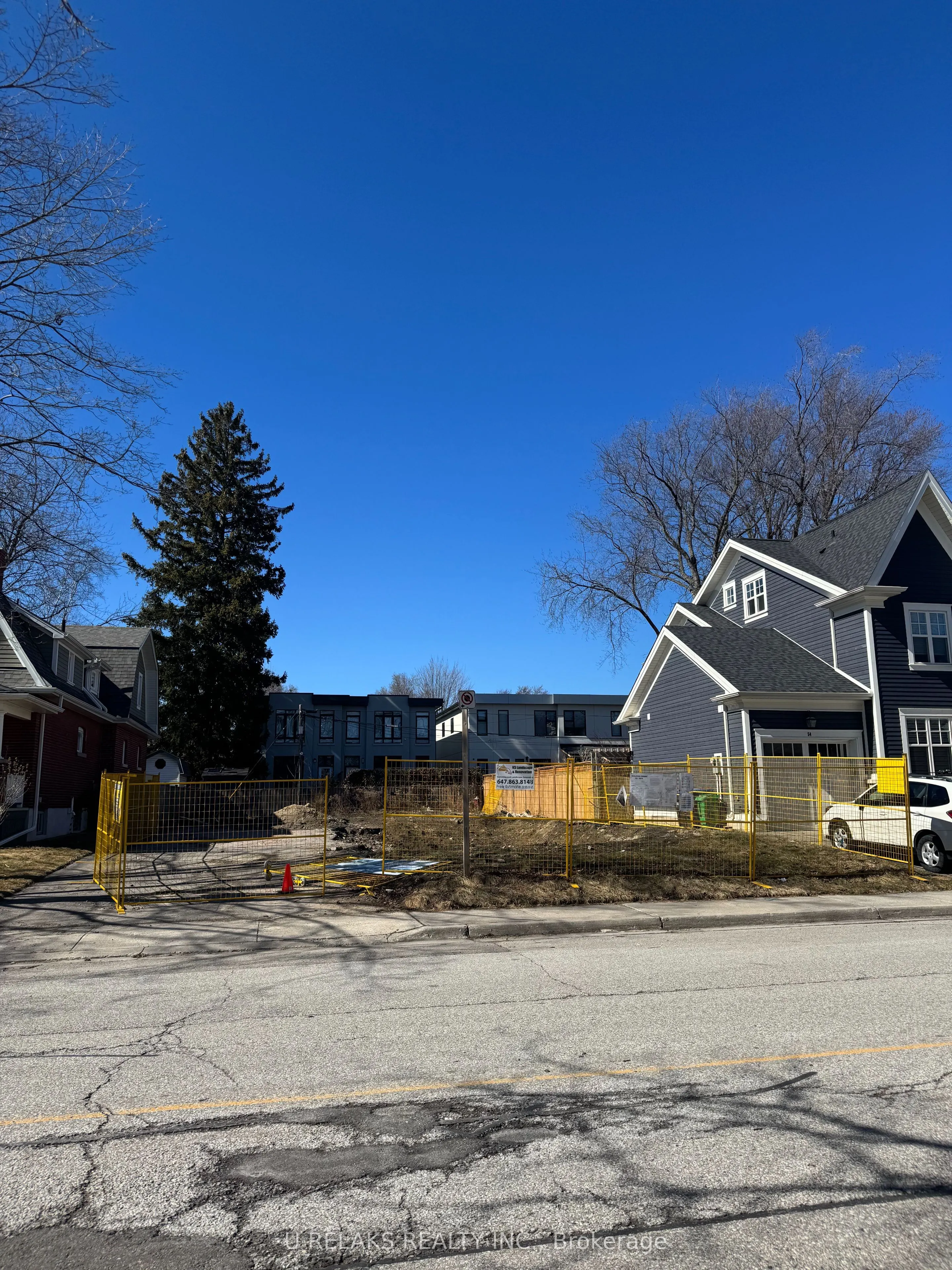 52 Forest Avenue