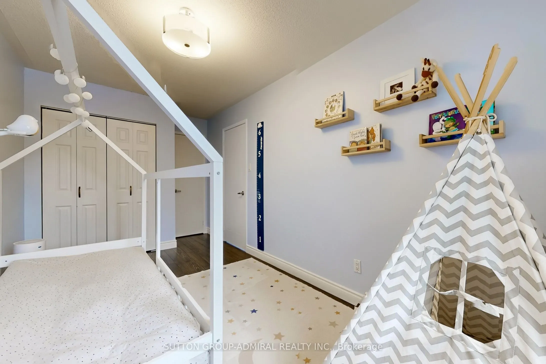 24 Stewart Maclaren Road, #26