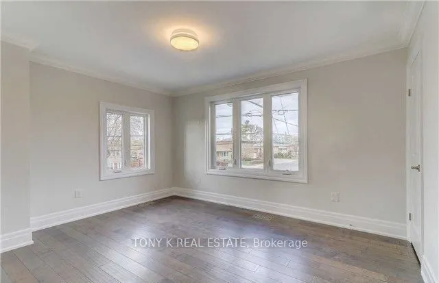 1 Aura Lea Boulevard