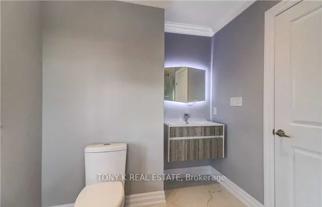 1 Aura Lea Boulevard