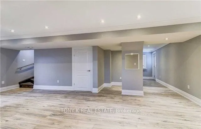 1 Aura Lea Boulevard