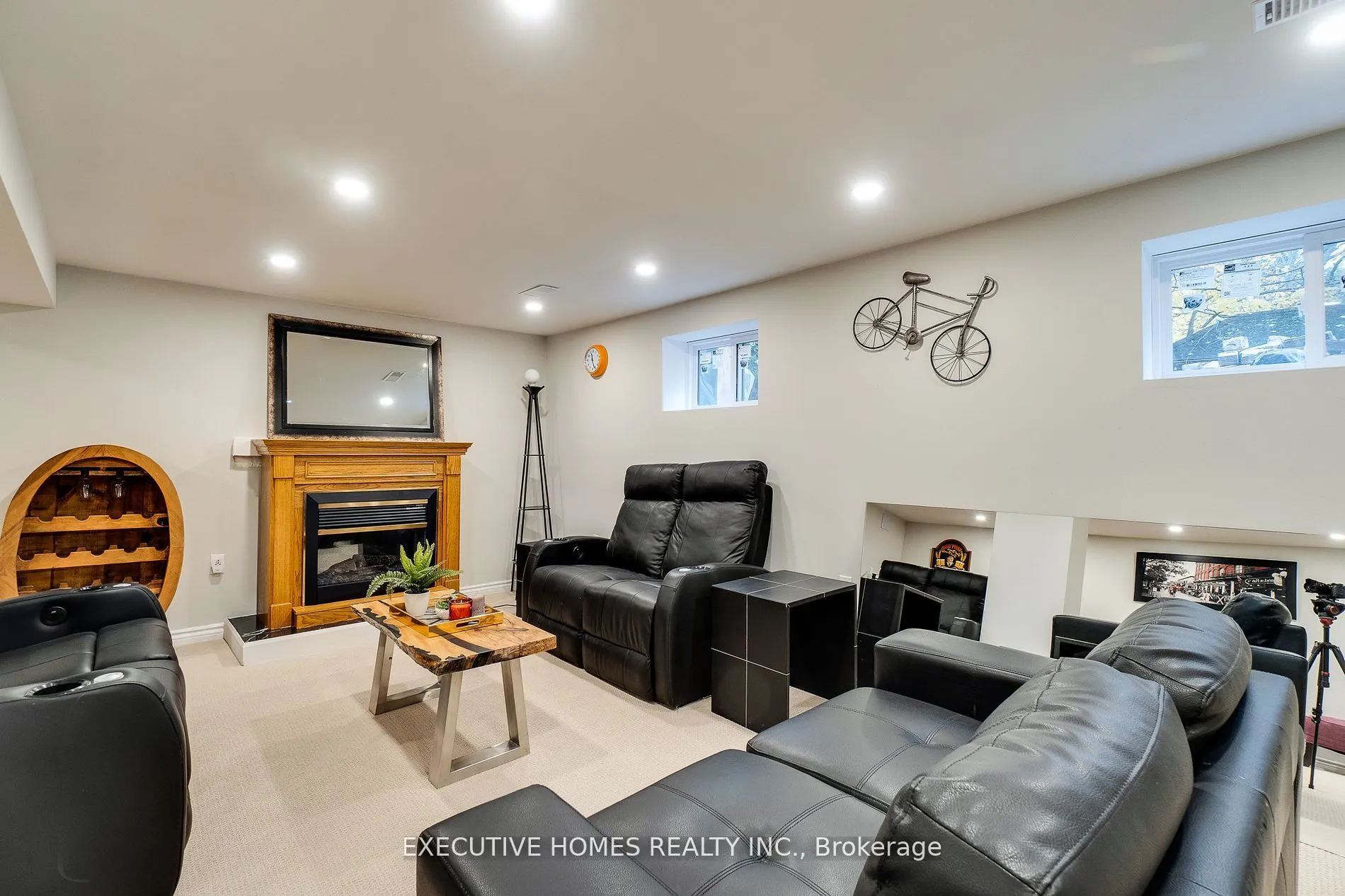 208 Glen Oak Drive