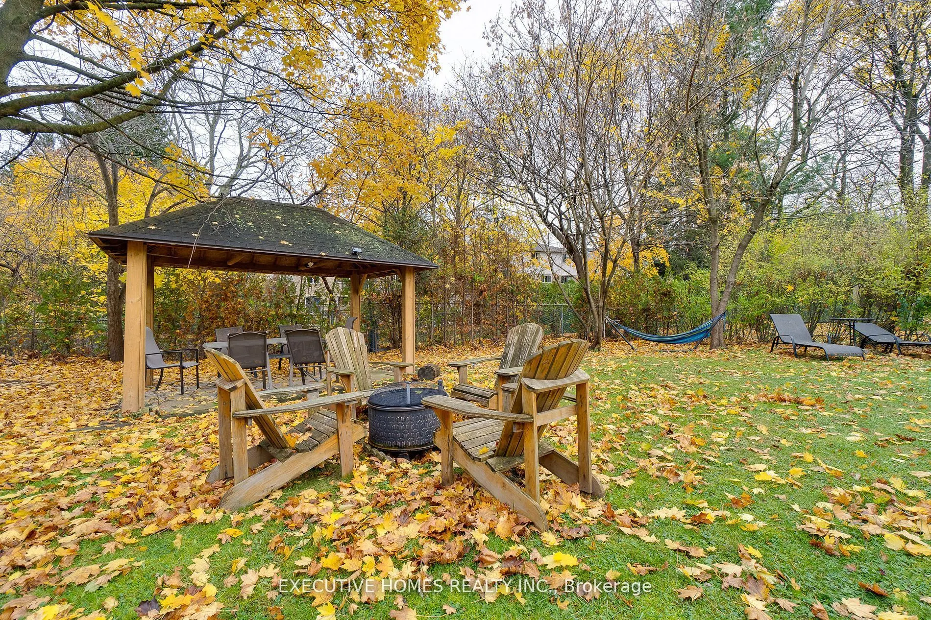 208 Glen Oak Drive
