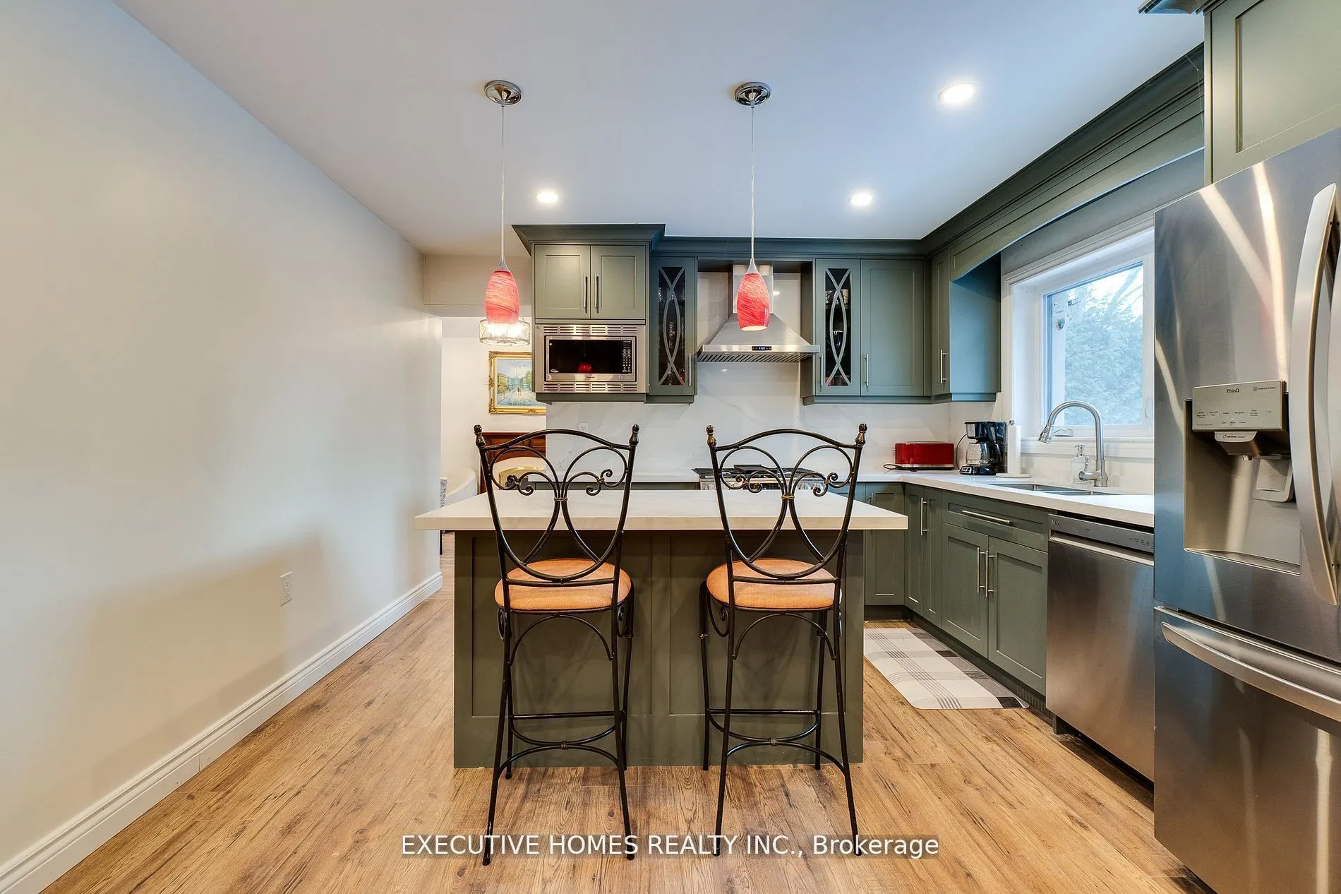 208 Glen Oak Drive