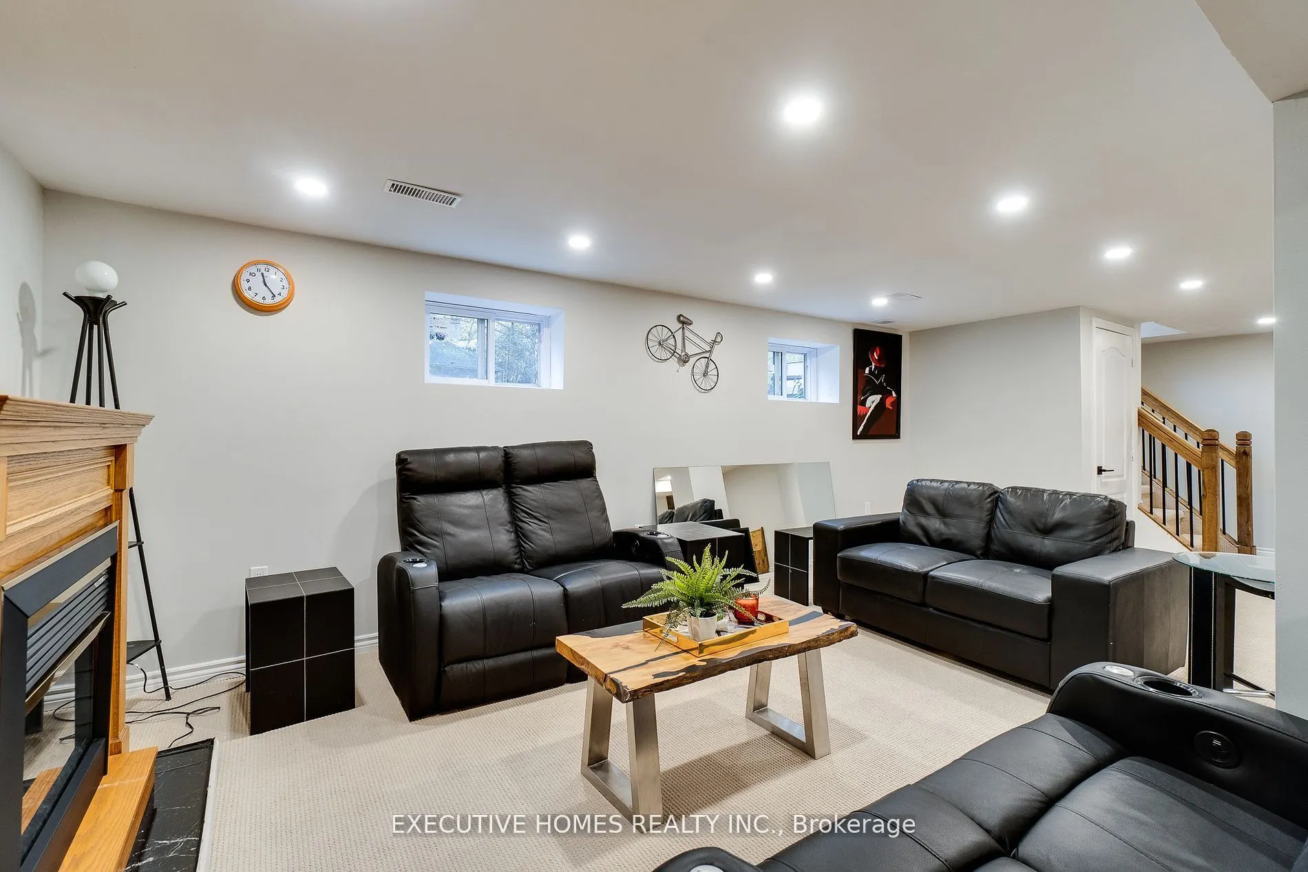 208 Glen Oak Drive