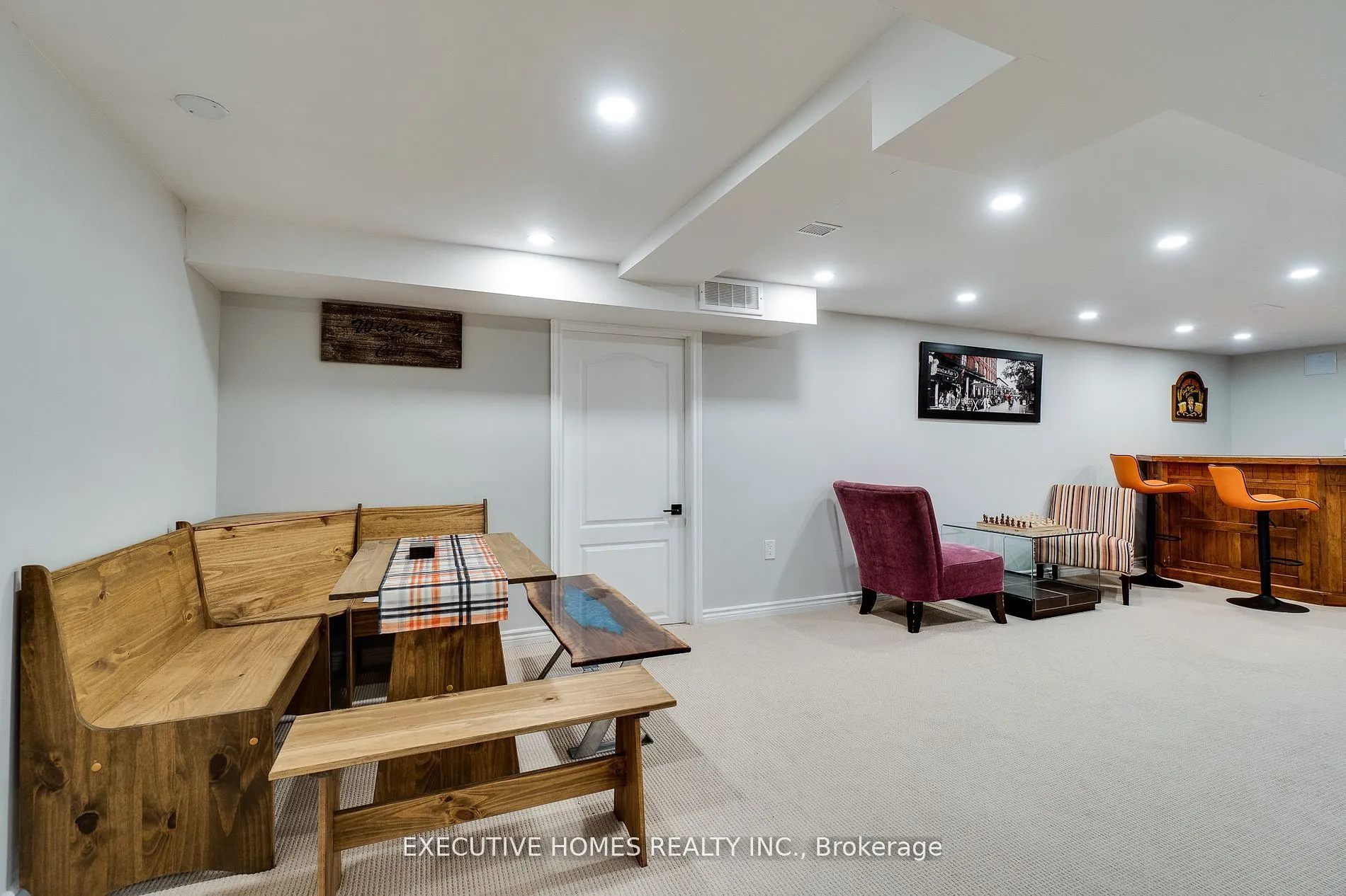 208 Glen Oak Drive