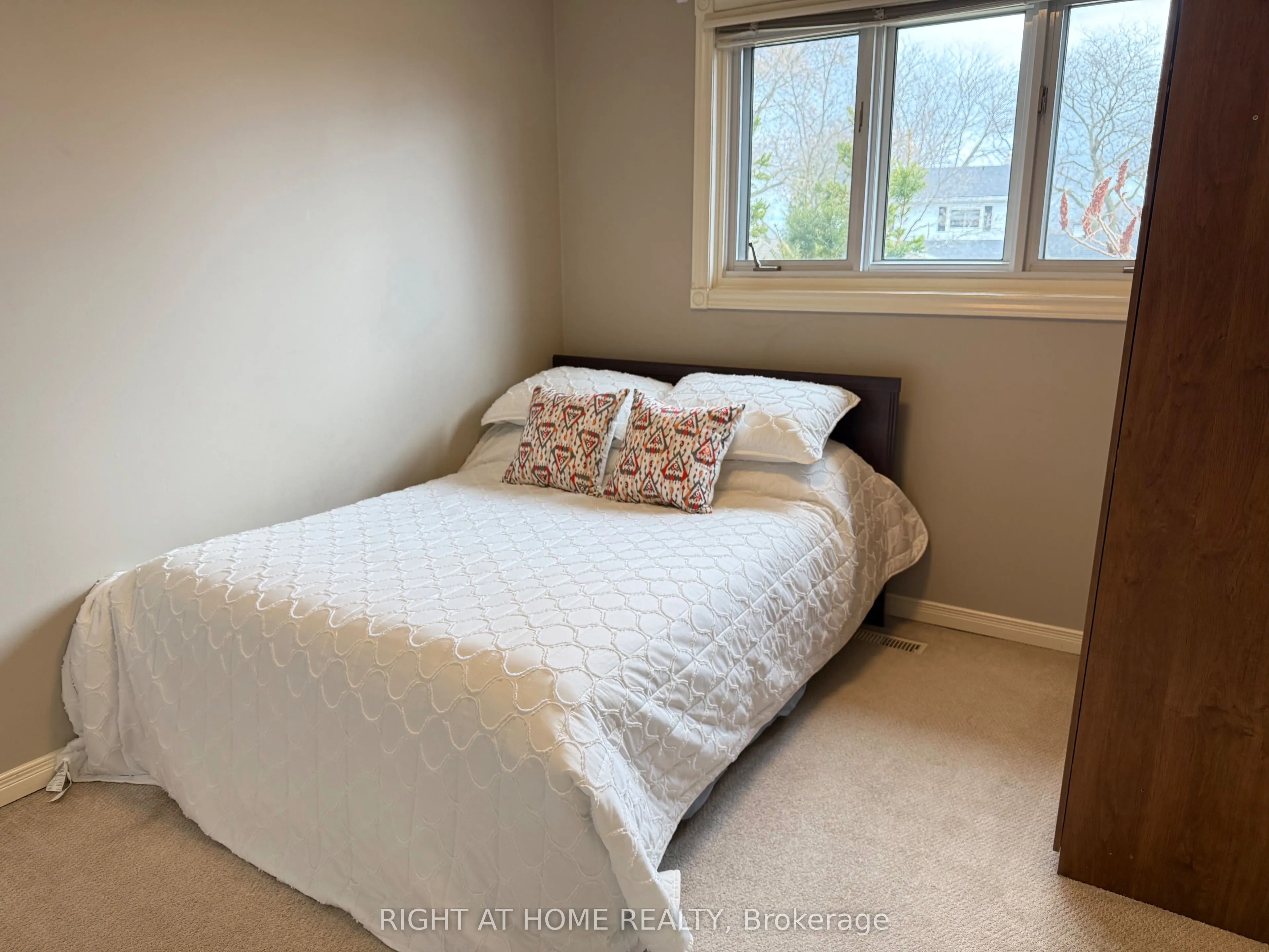 2673 Thorn Lodge Drive
