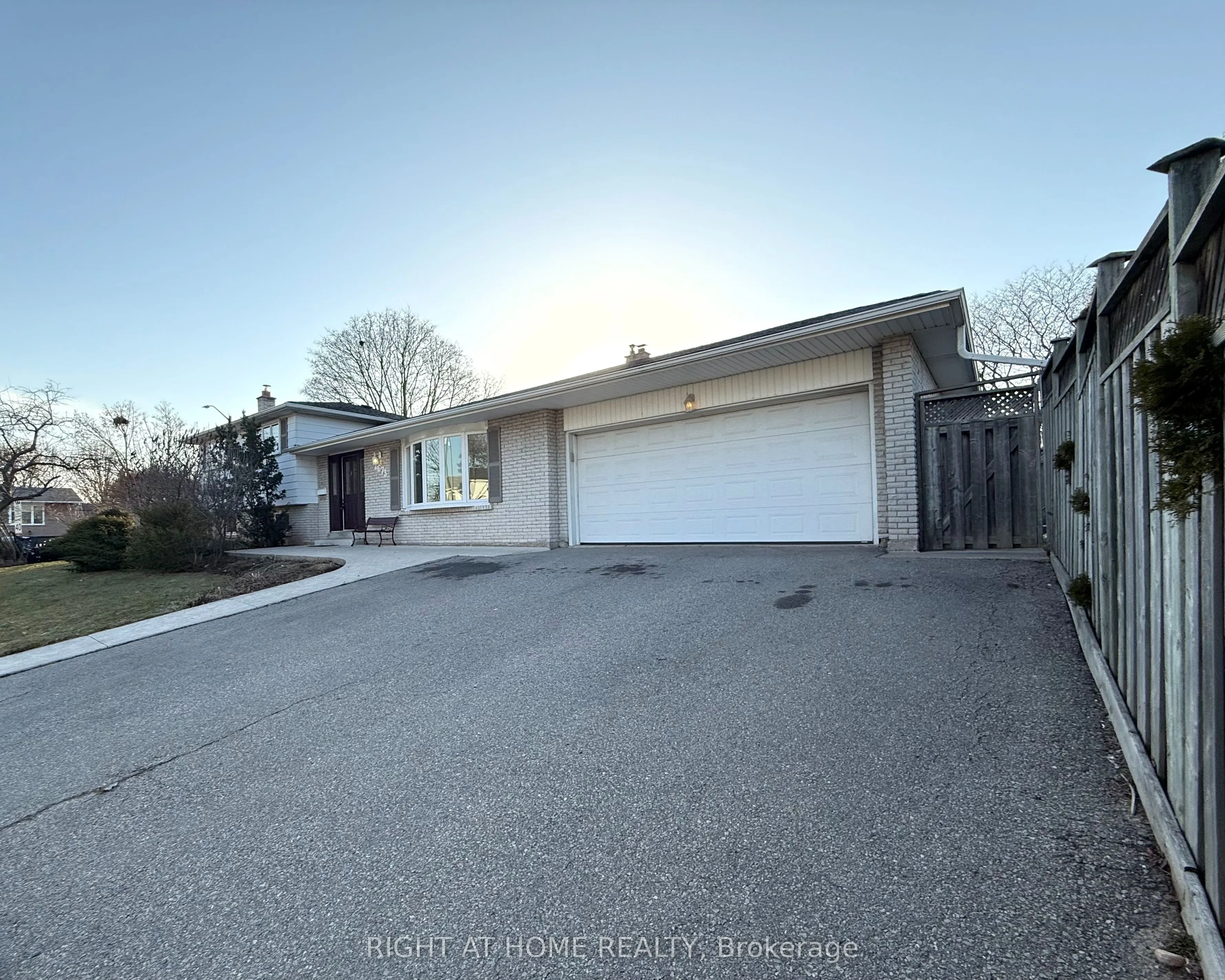 2673 Thorn Lodge Drive
