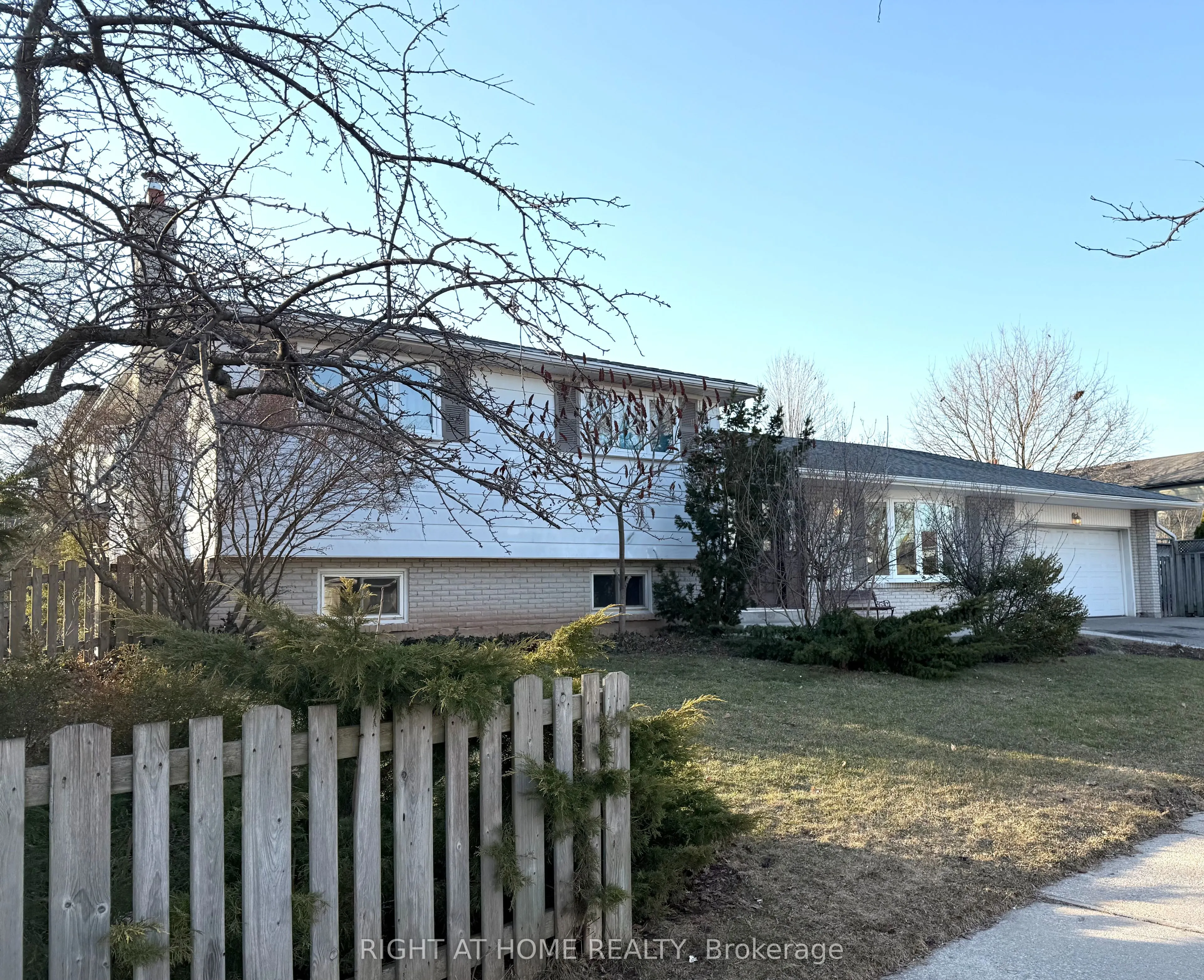 2673 Thorn Lodge Drive