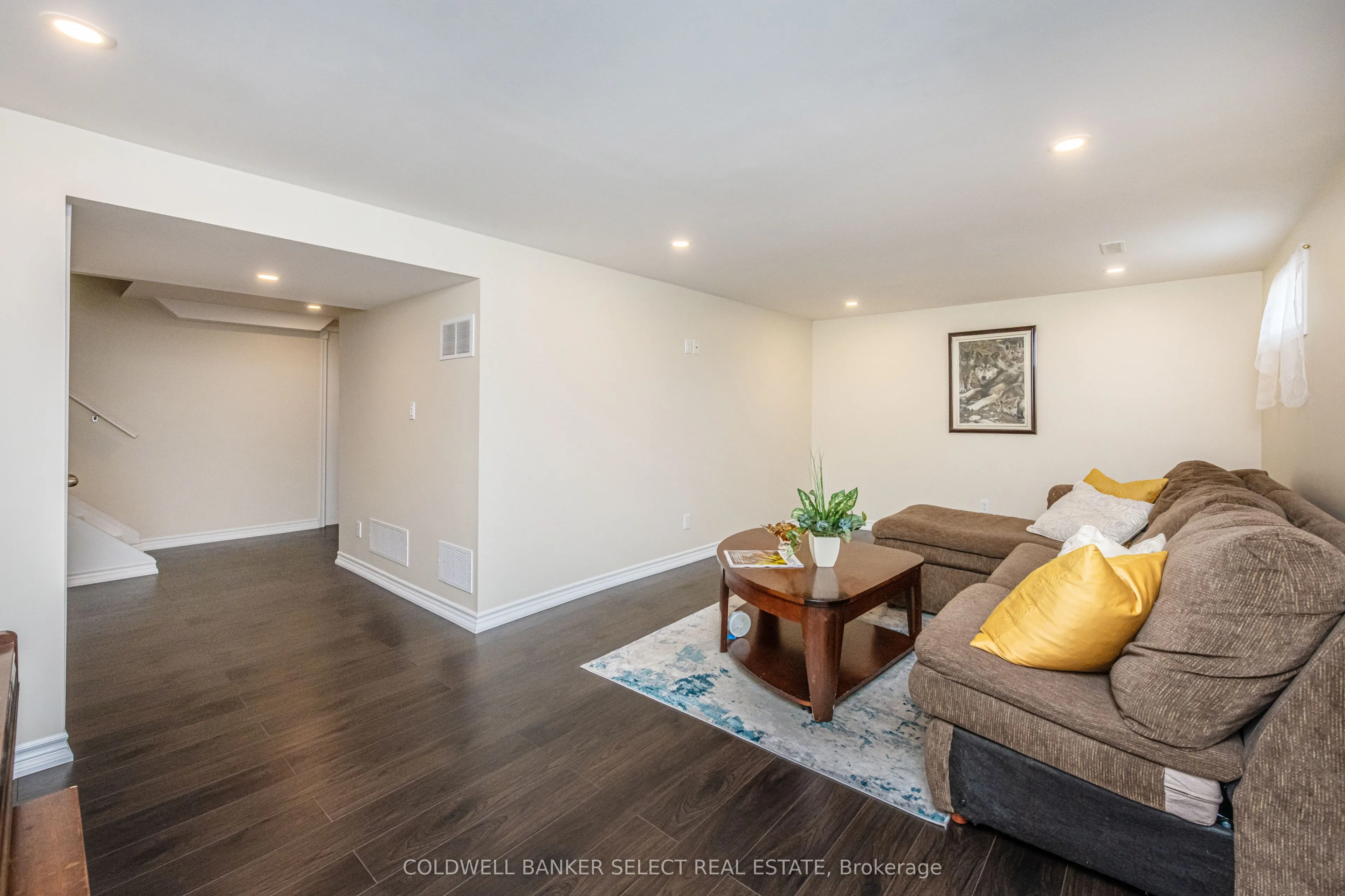 354 Whitehead Crescent