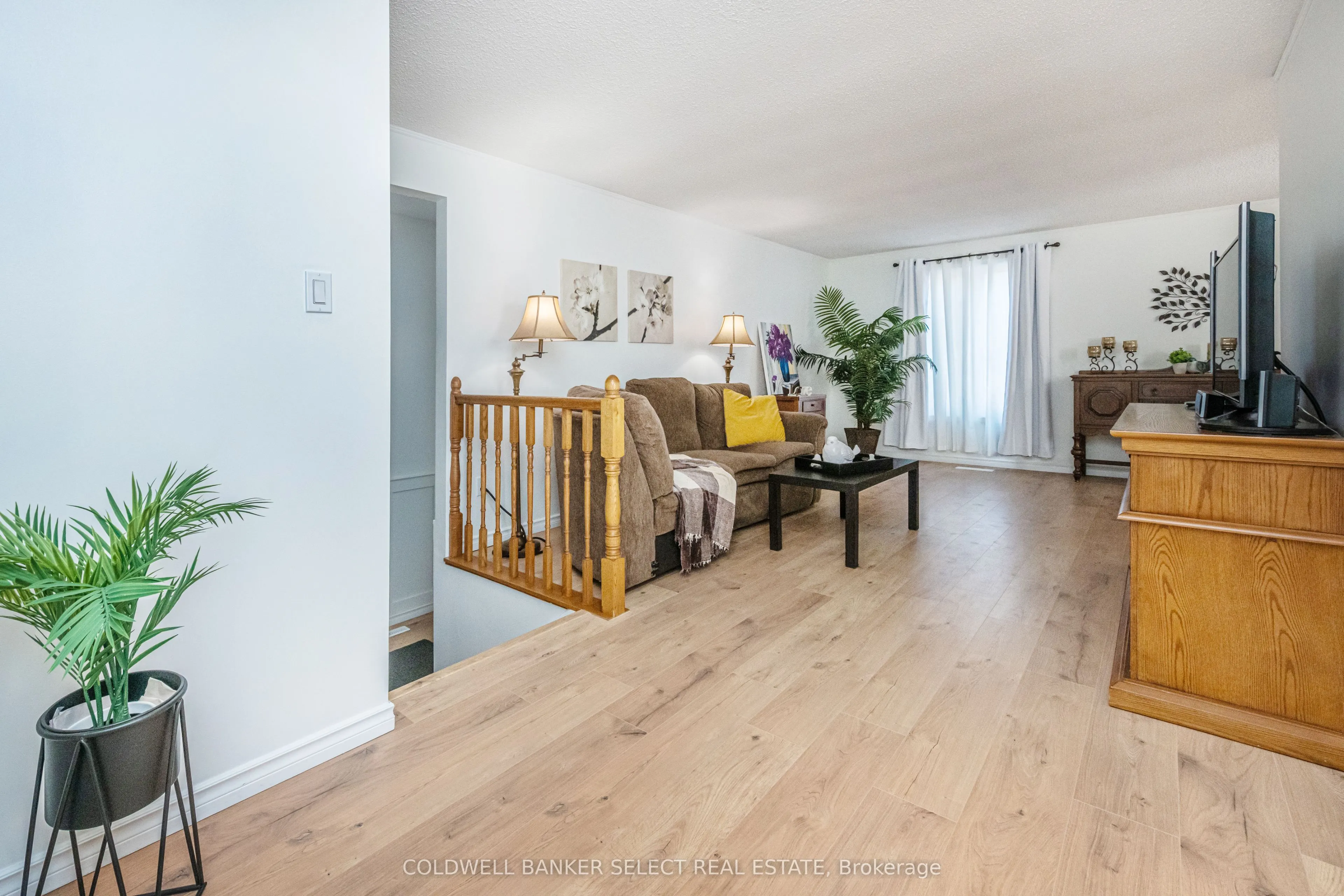 354 Whitehead Crescent