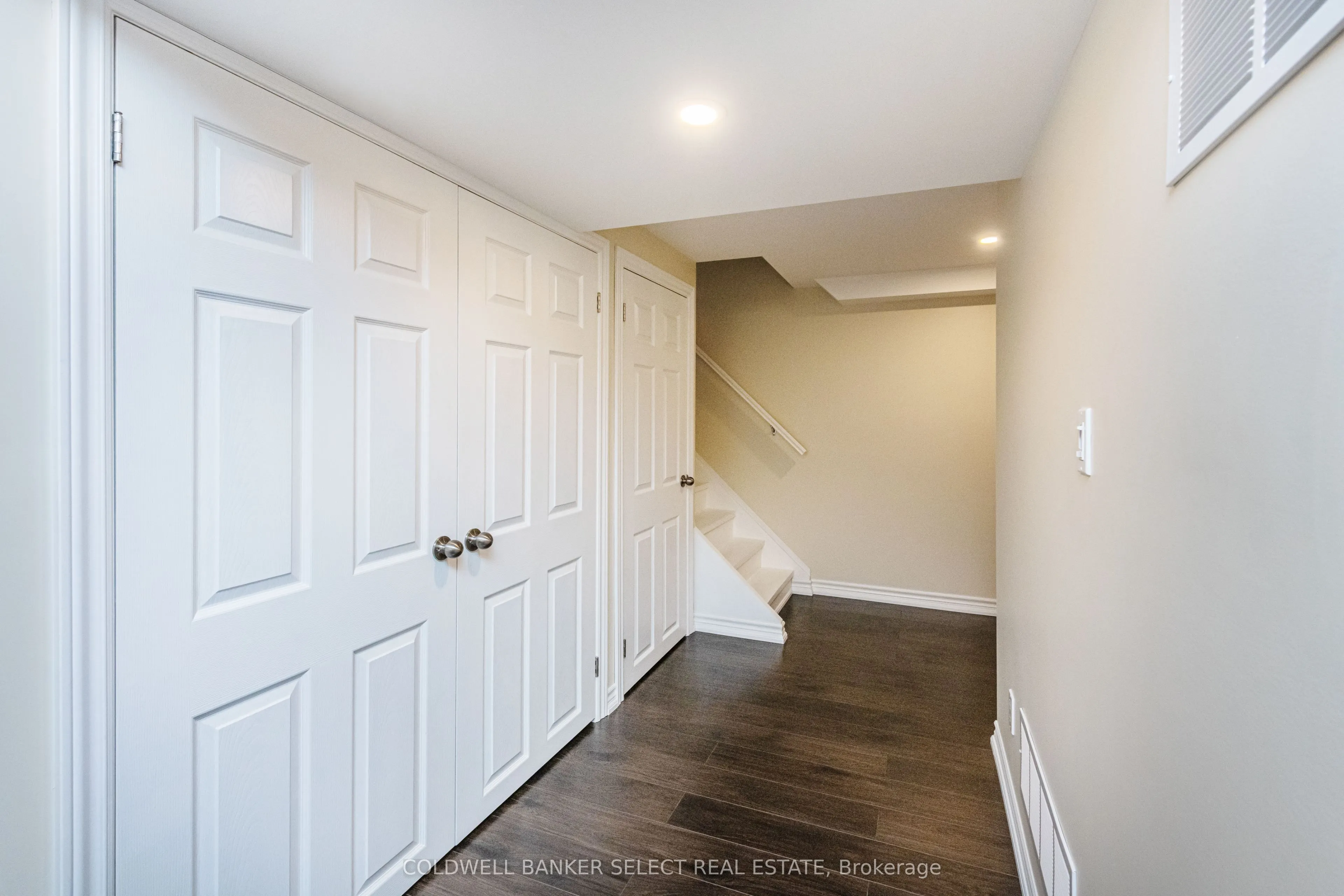 354 Whitehead Crescent