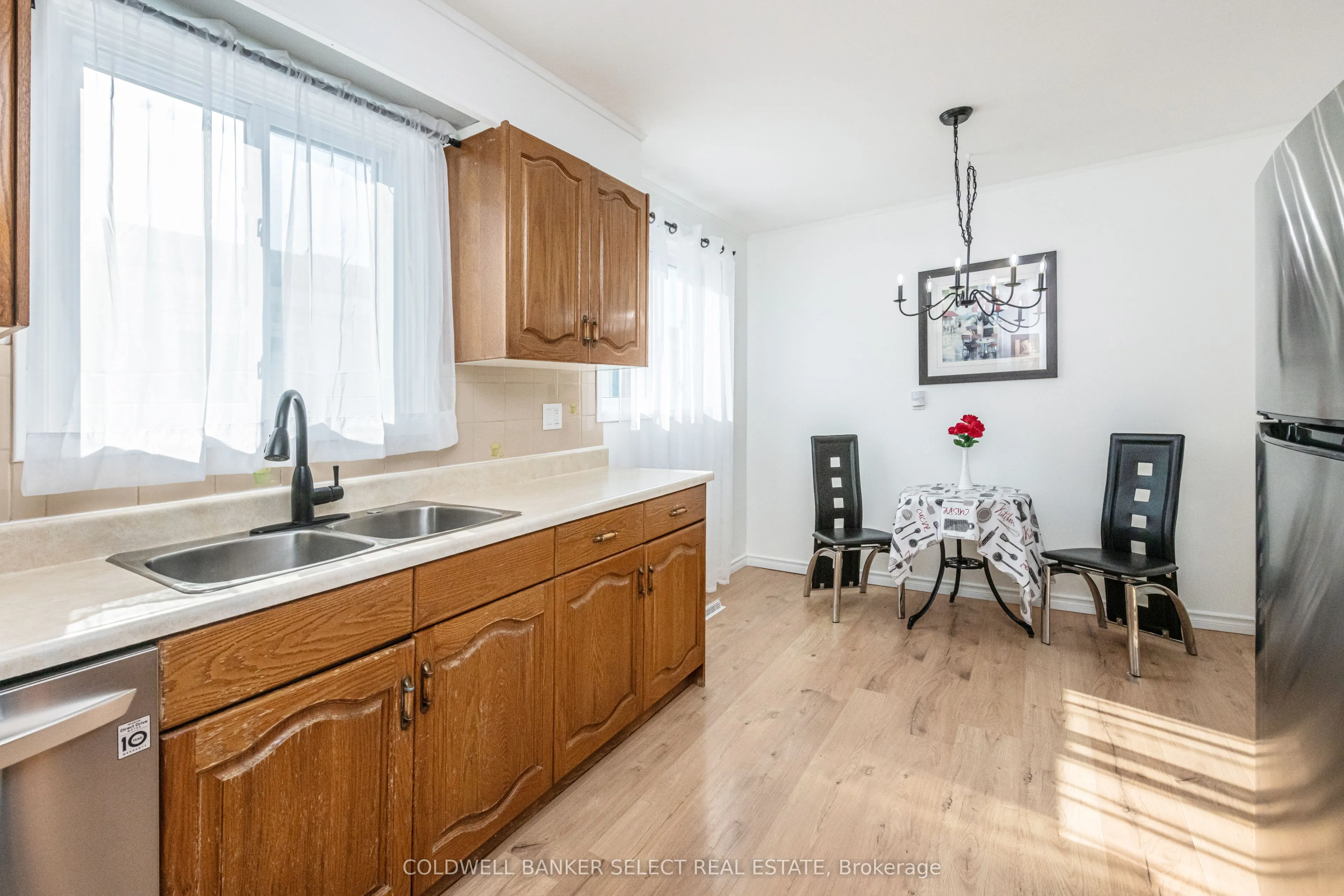 354 Whitehead Crescent