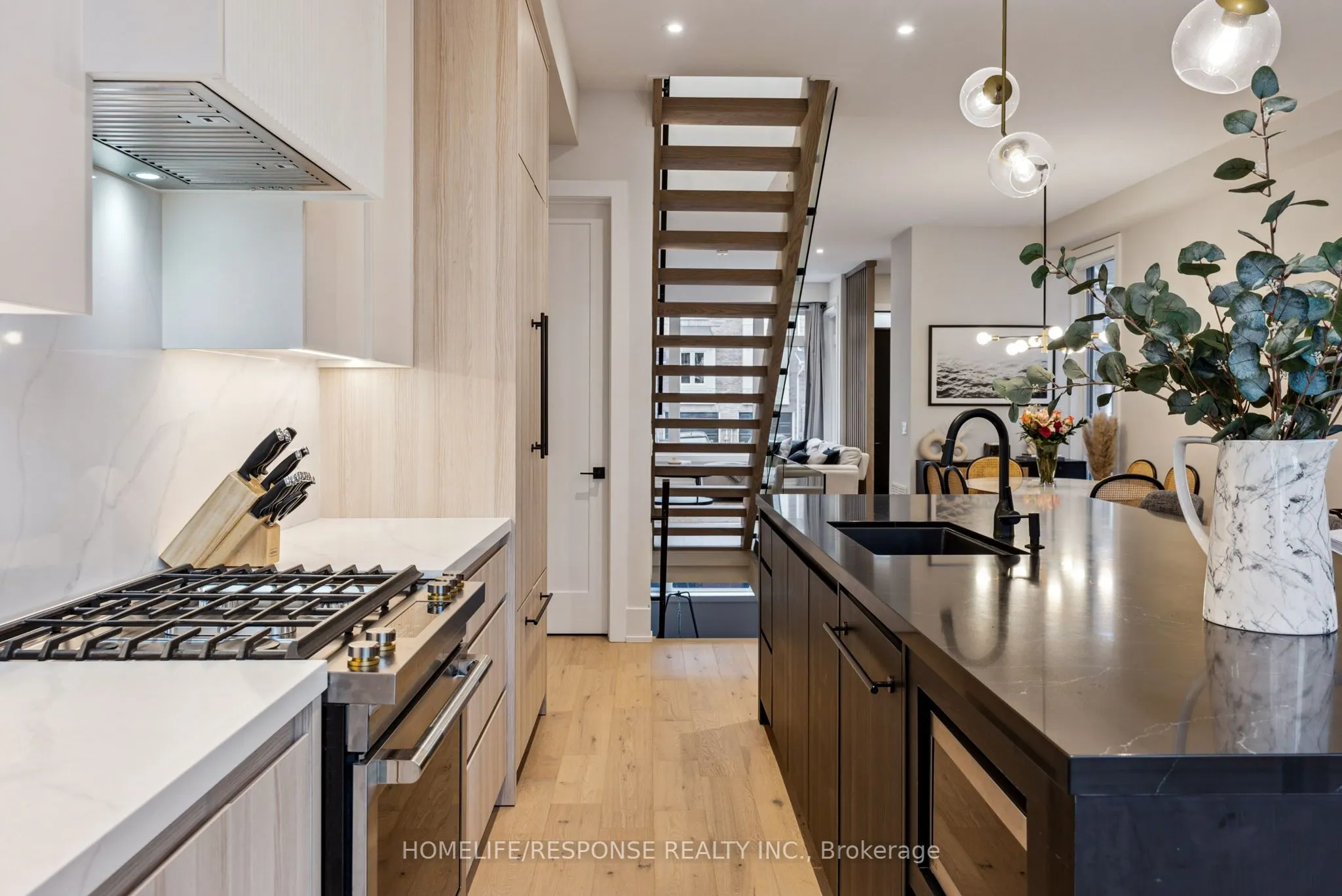 21 TWENTY NINTH Street