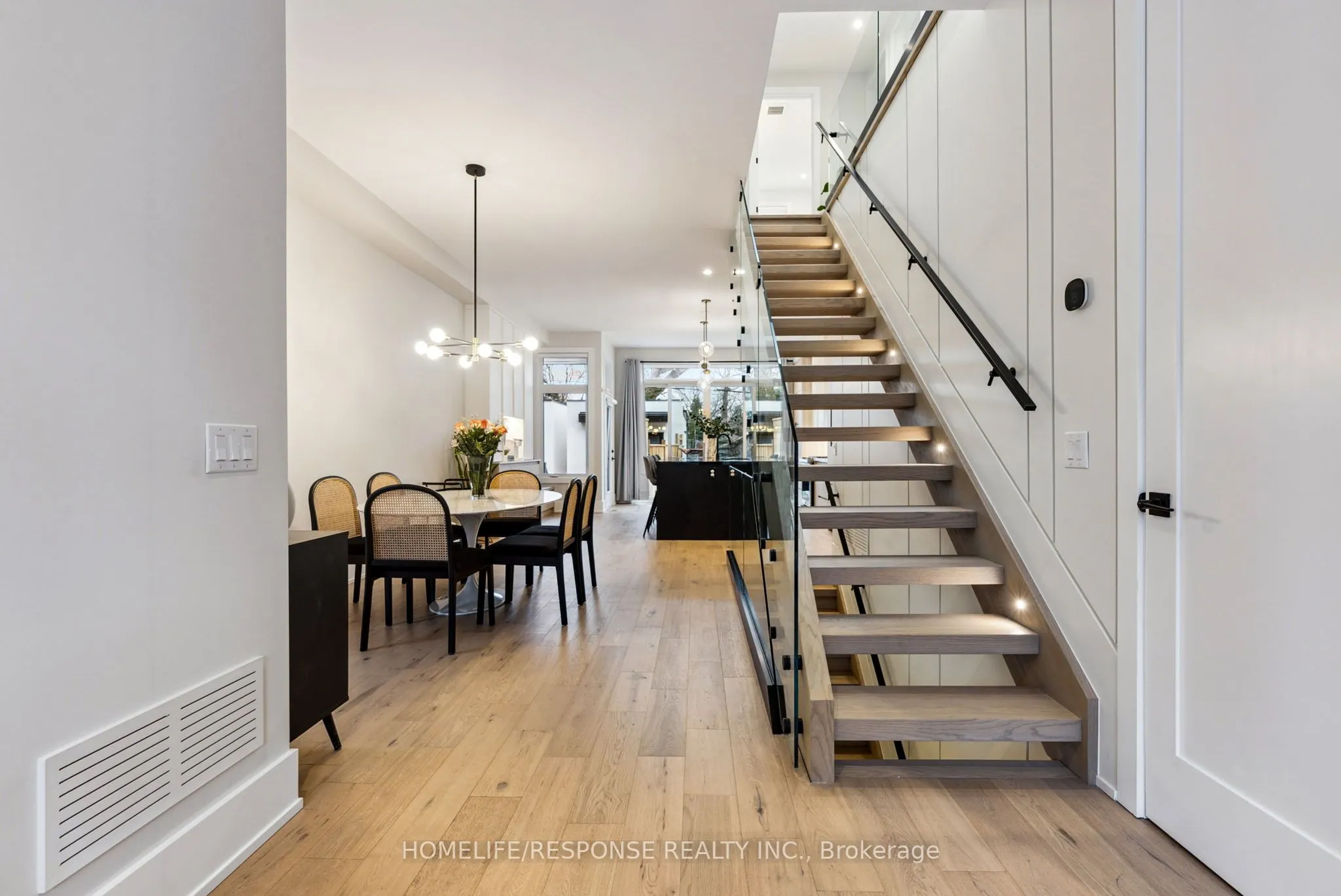 21 TWENTY NINTH Street