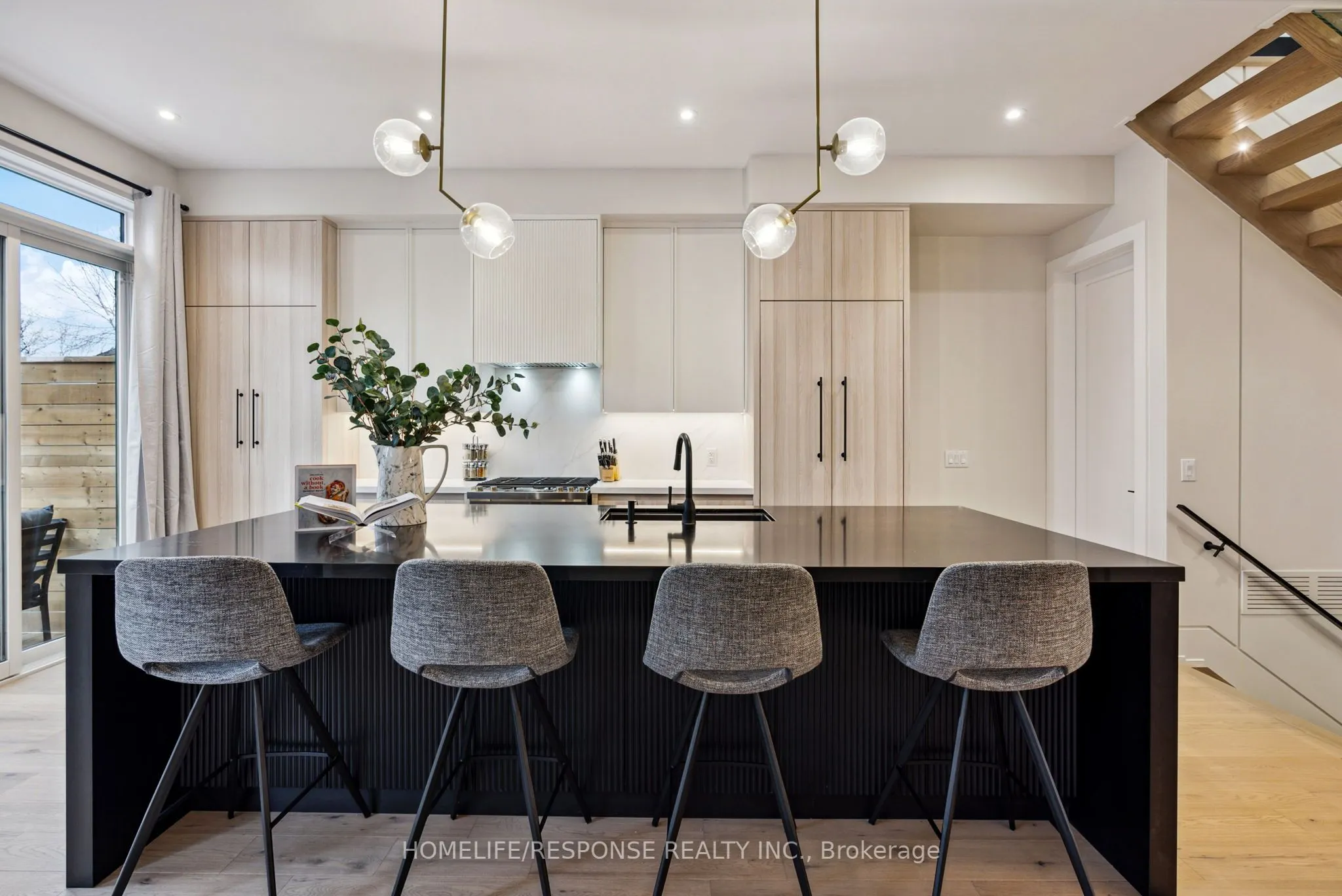 21 TWENTY NINTH Street