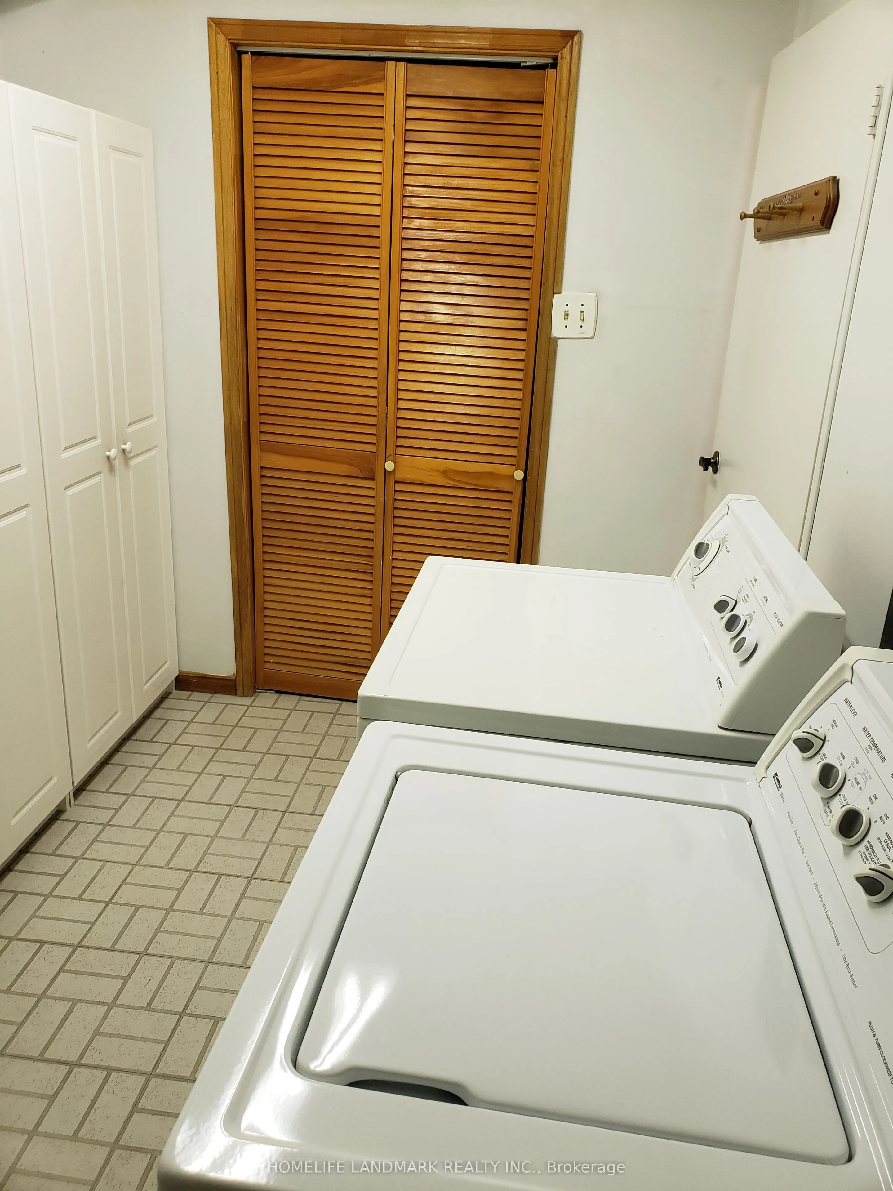 1580 MIssissauga Valley Boulevard #901