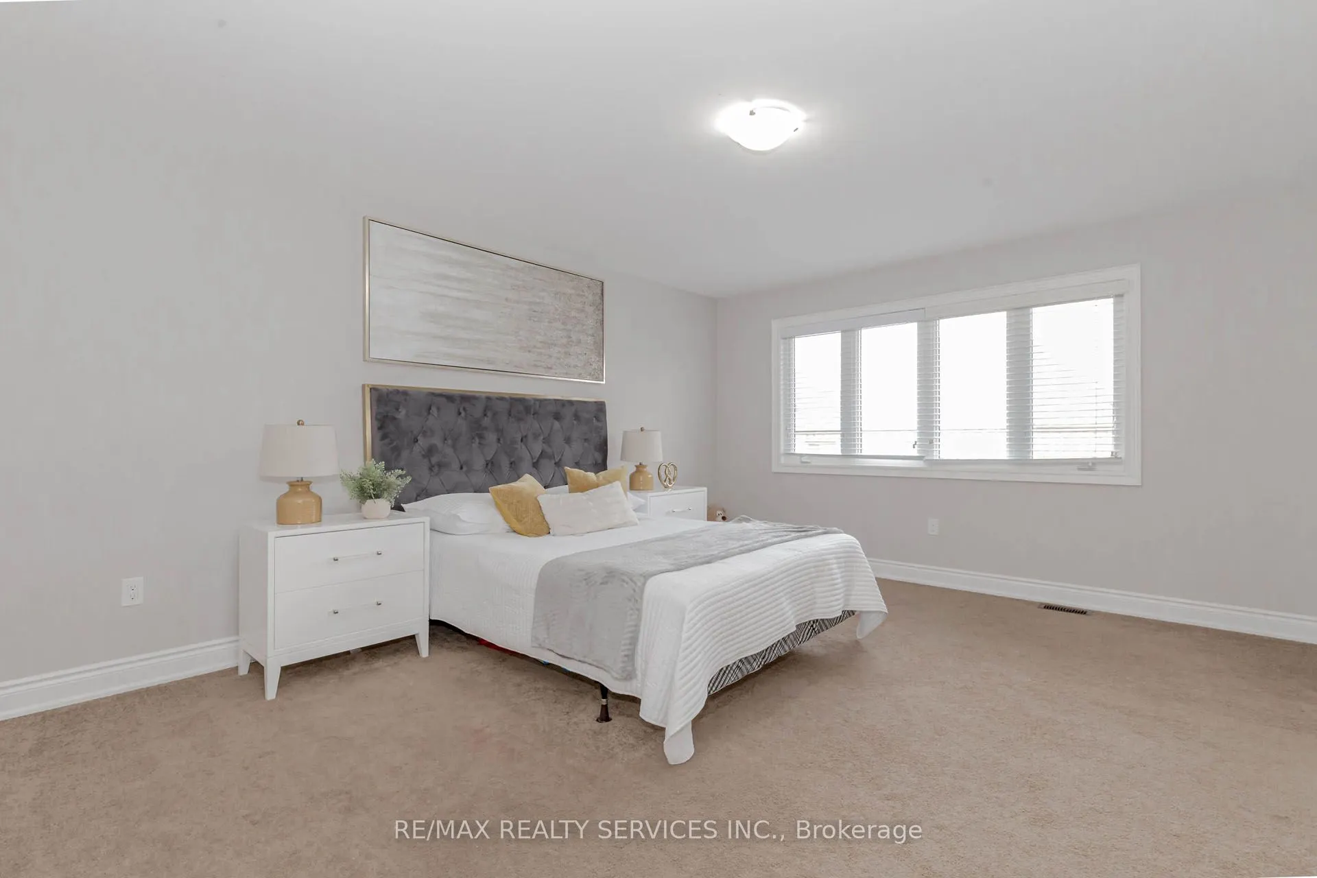 12 Enclave Trail