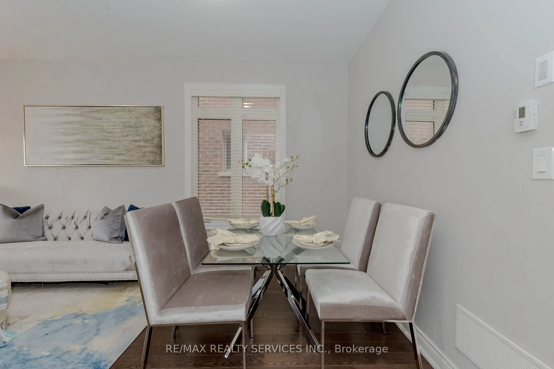 12 Enclave Trail