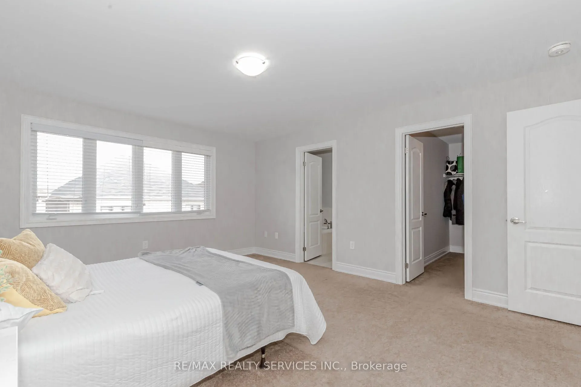 12 Enclave Trail