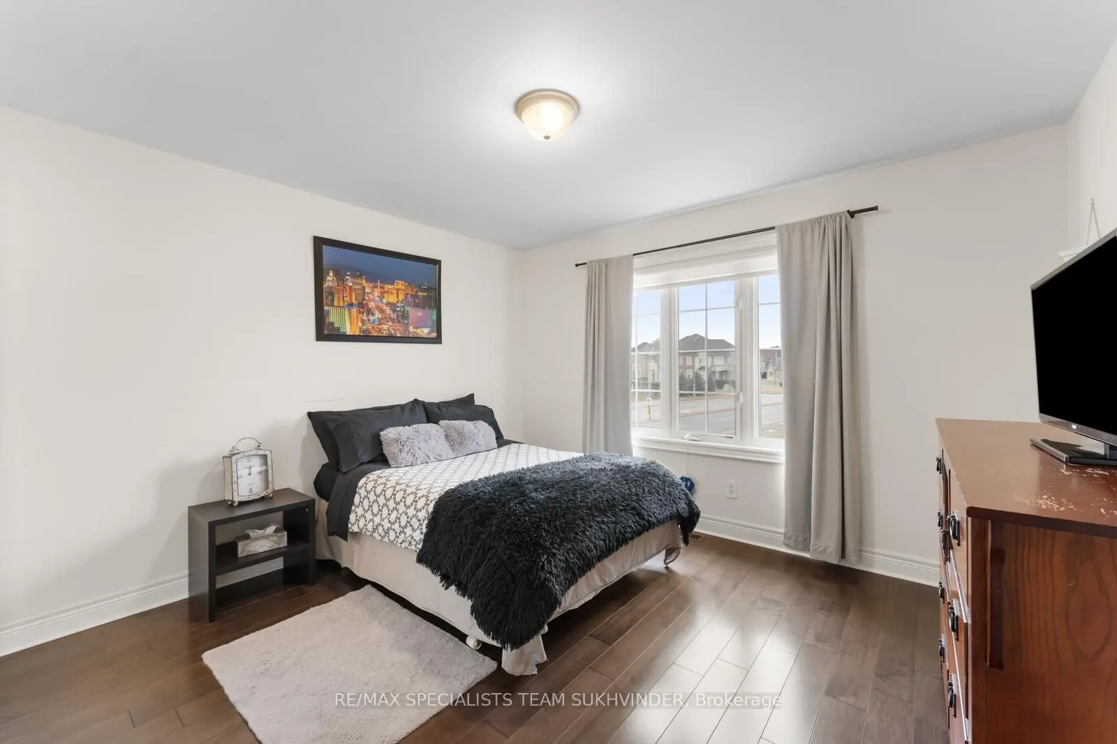 2 STONECROP Road