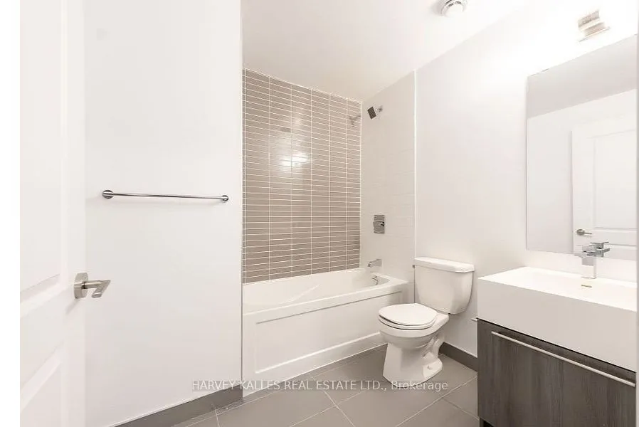 25 Neighbourhood Lane, #208