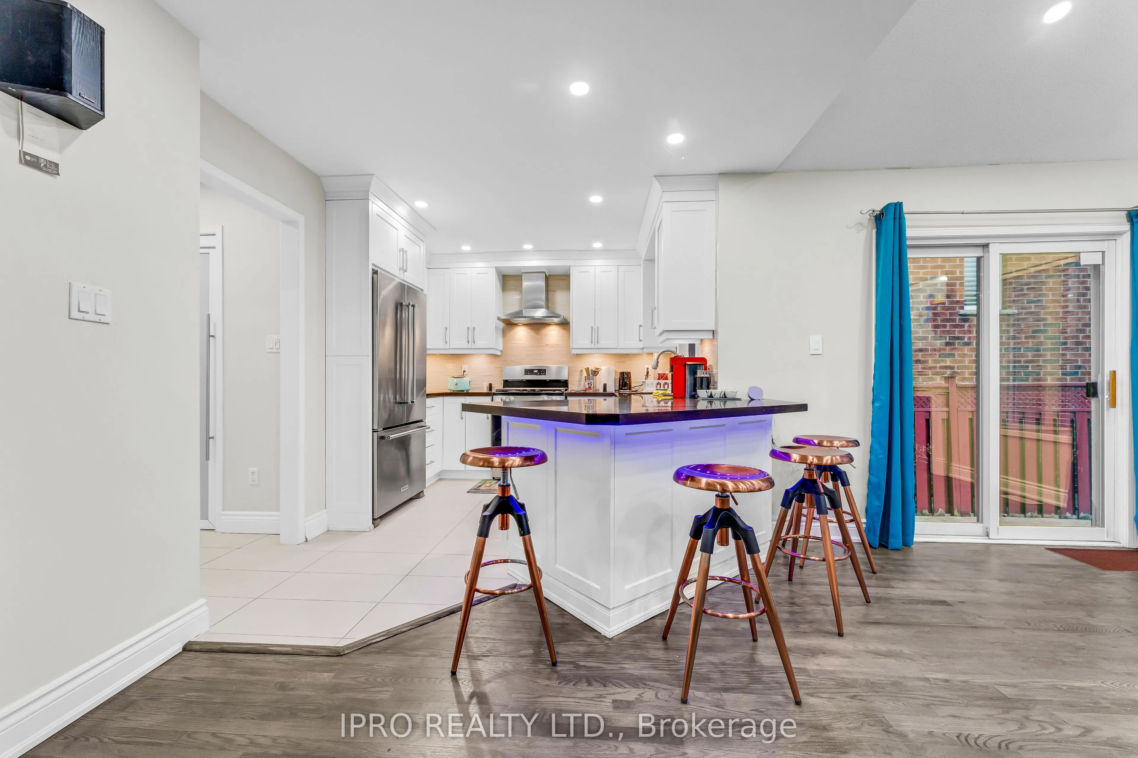 3191 Oakview Road