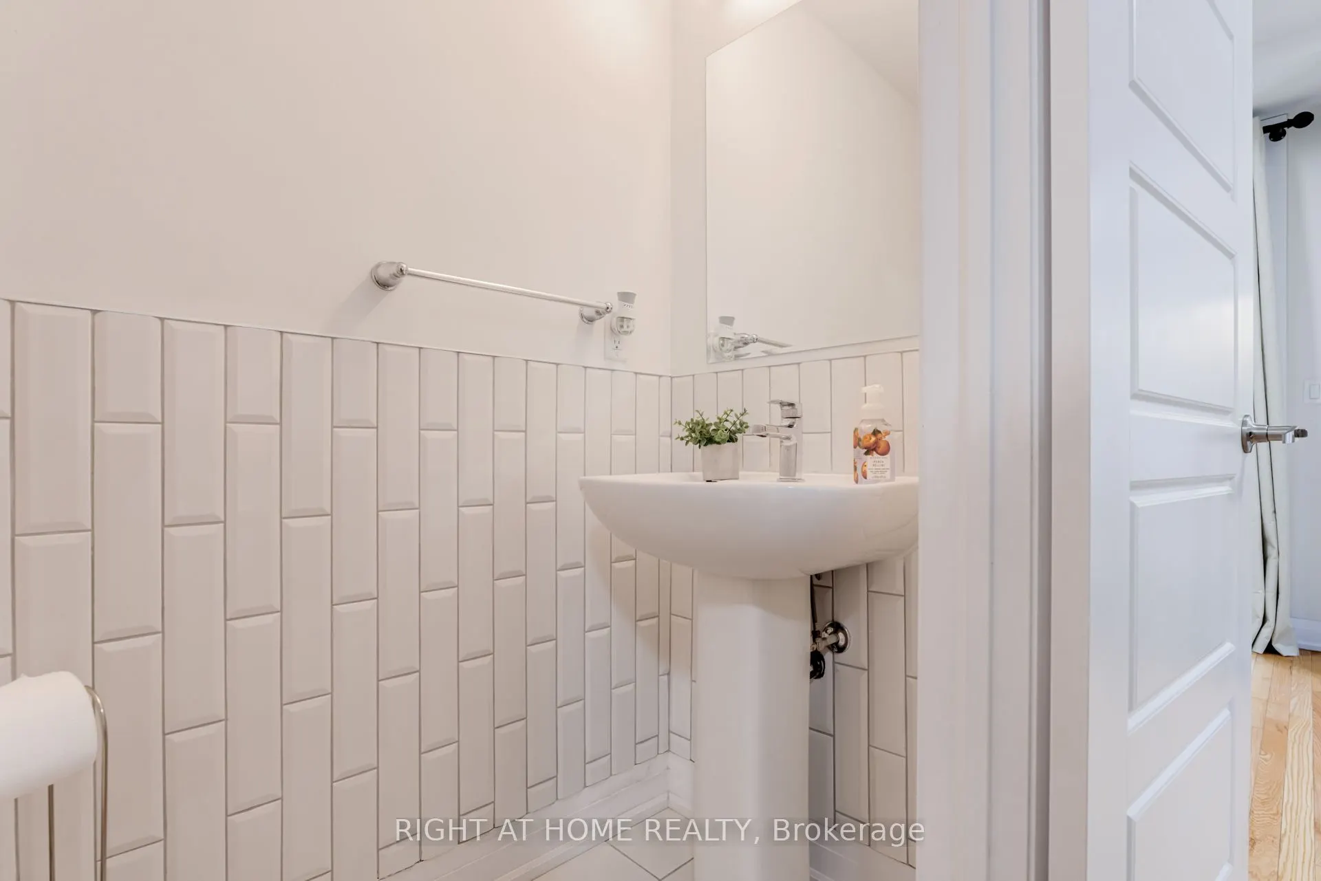 719 Lawrence Avenue W #52