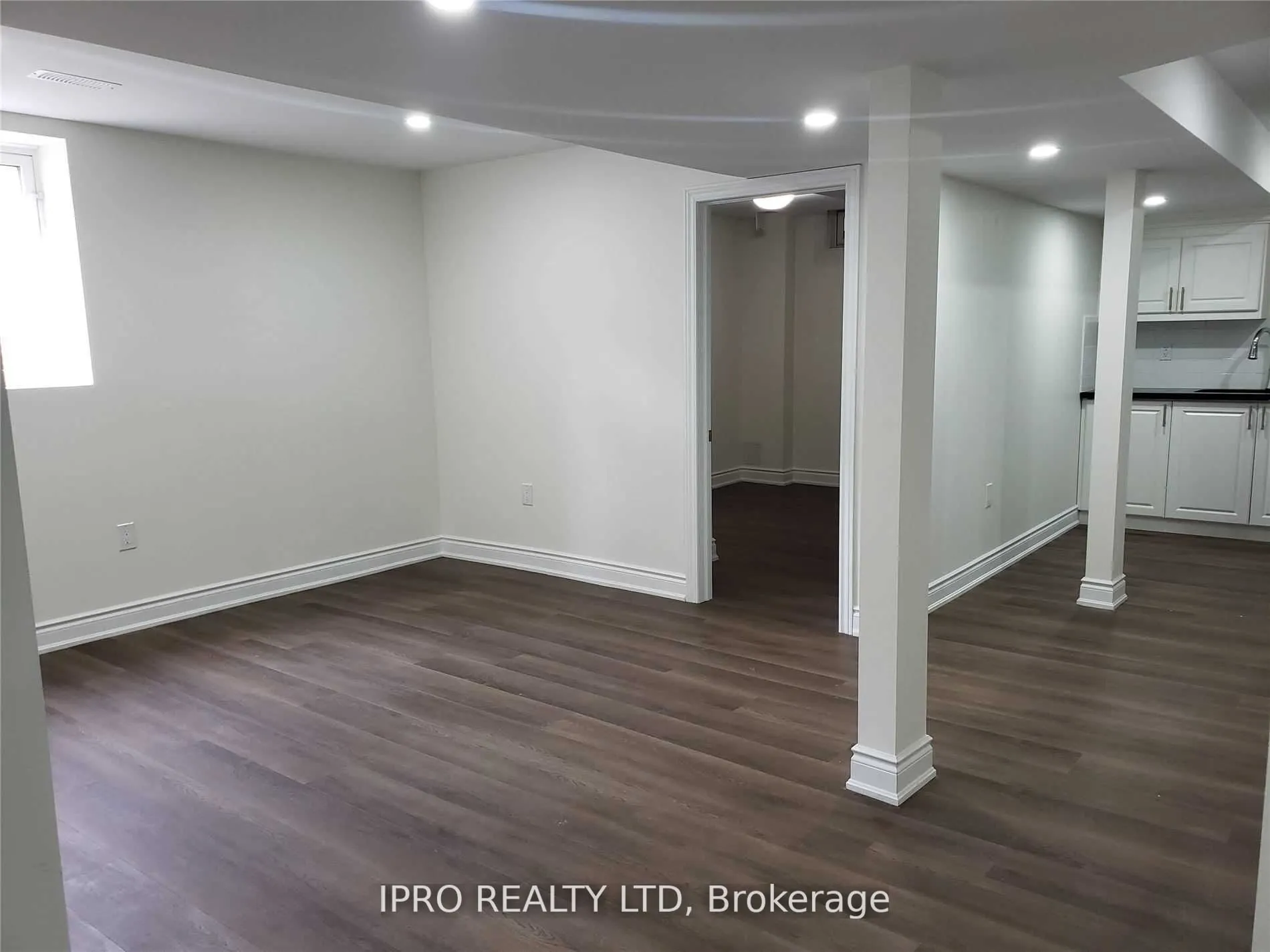 45 Royal Links Circle